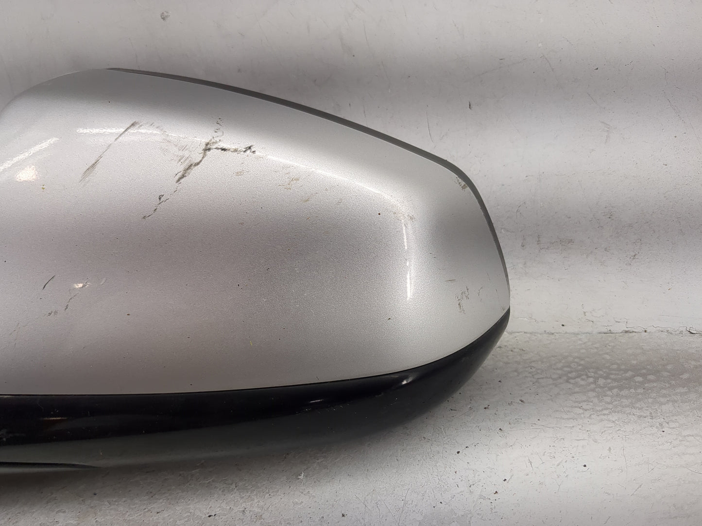 2010-2012 Cadillac Srx Driver Side View Mirror - Left Door Mirror OEM Used - Oemusedautoparts1.com