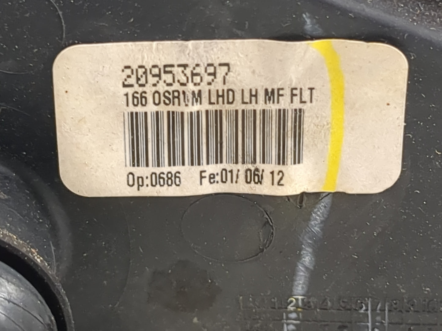 2010-2012 Cadillac Srx Driver Side View Mirror - Left Door Mirror OEM Used - Oemusedautoparts1.com