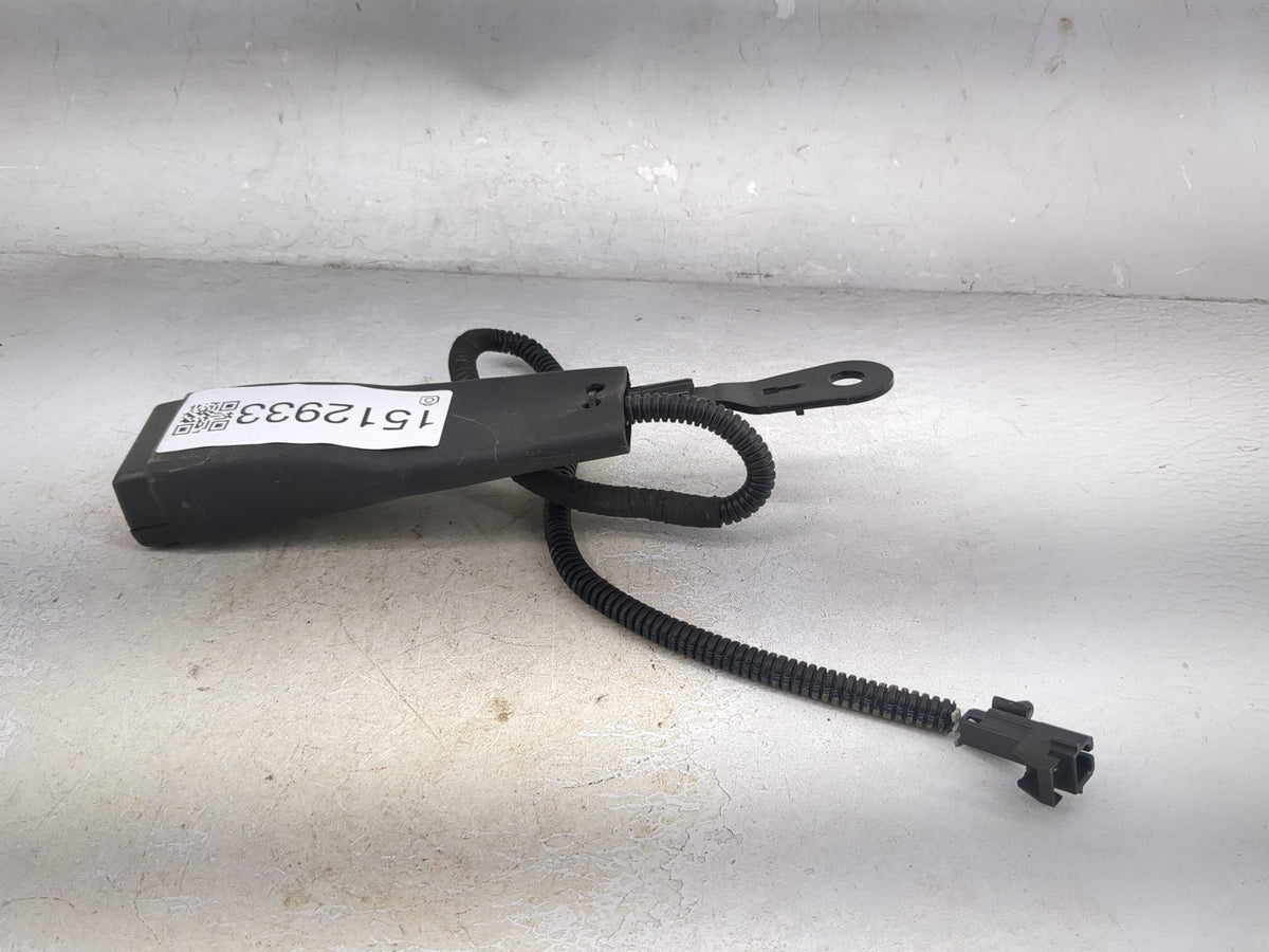 2010-2012 Cadillac Srx Driver Seatbelt Buckle 1512933 - Oemusedautoparts1.com