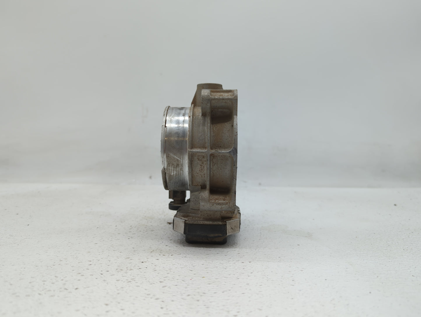 2012-2016 Cadillac Srx Throttle Body P/N:12670981AA 12632172BA Fits Fits 2012 2013 2014 2015 2016 2017 2018 2019 OEM Used Au