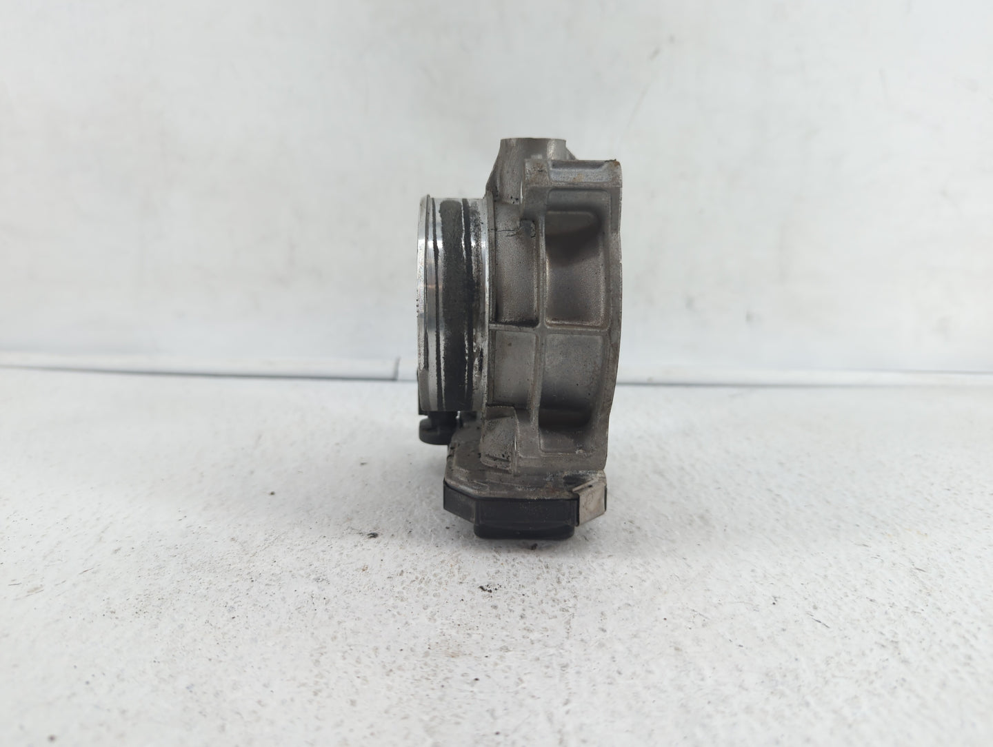 2012-2016 Cadillac Srx Throttle Body P/N:12670981AA 12632172BA Fits Fits 2012 2013 2014 2015 2016 2017 2018 2019 OEM Used Au
