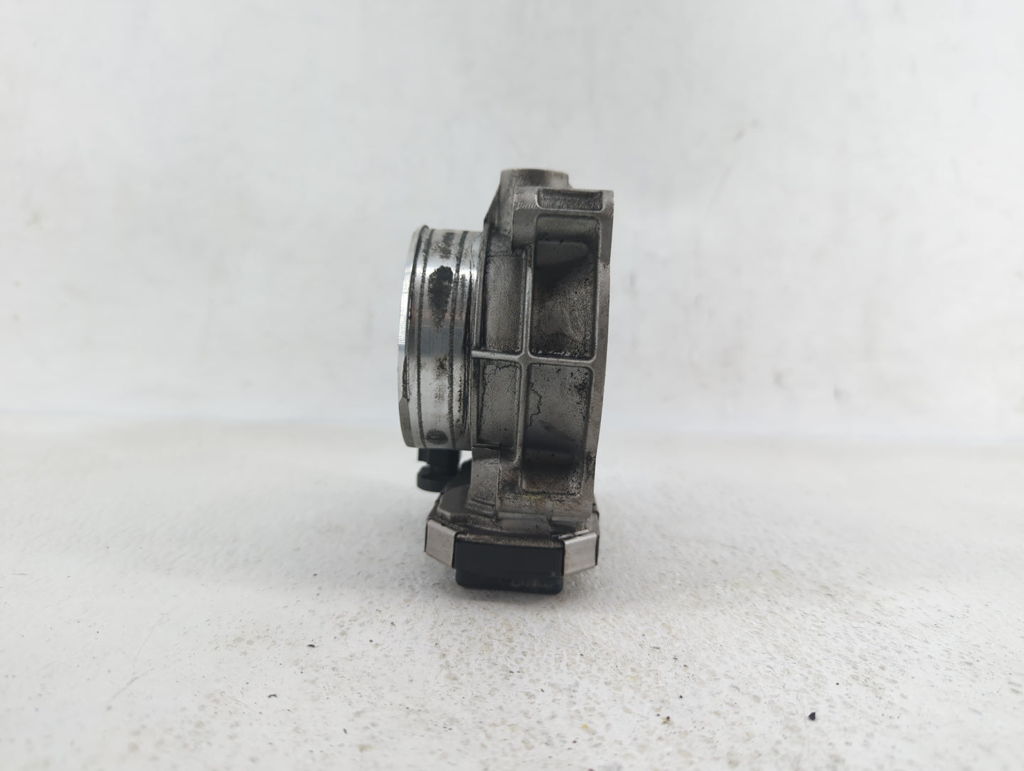 2012-2016 Cadillac Srx Throttle Body P/N:12670981AA 12632172BA Fits Fits 2012 2013 2014 2015 2016 2017 2018 2019 OEM Used Au