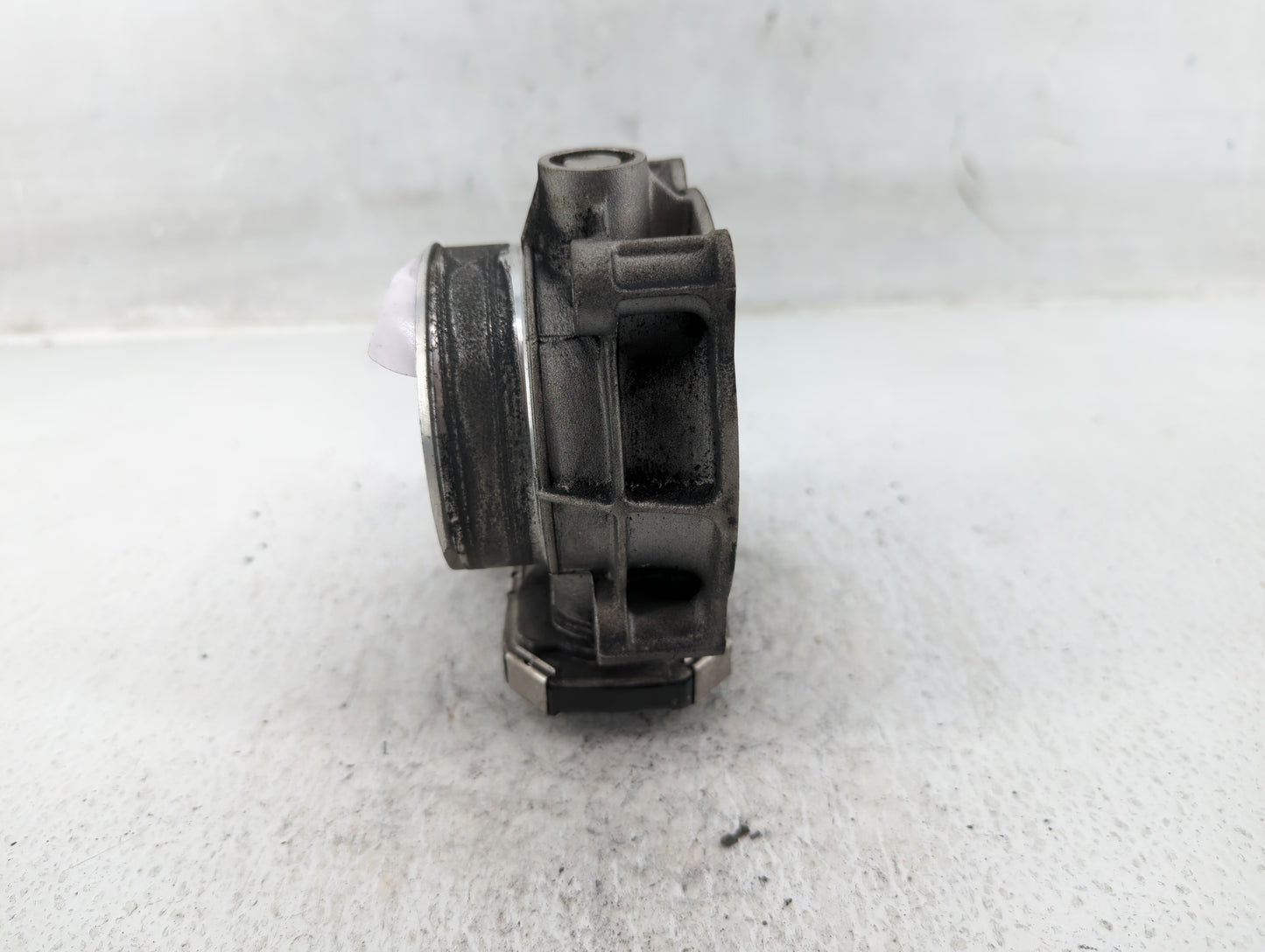 2012-2016 Cadillac Srx Throttle Body P/N:12682172BA Fits Fits 2012 2013 2014 2015 2016 2017 2018 2019 2020 2021 2022 OEM Use