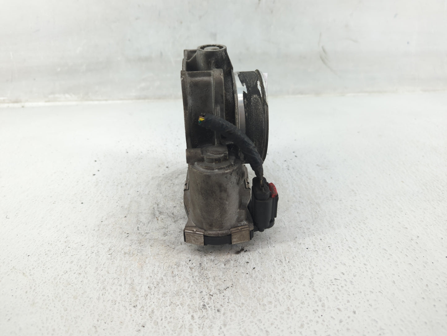 2012-2016 Cadillac Srx Throttle Body P/N:12682172BA Fits Fits 2012 2013 2014 2015 2016 2017 2018 2019 2020 2021 2022 OEM Use