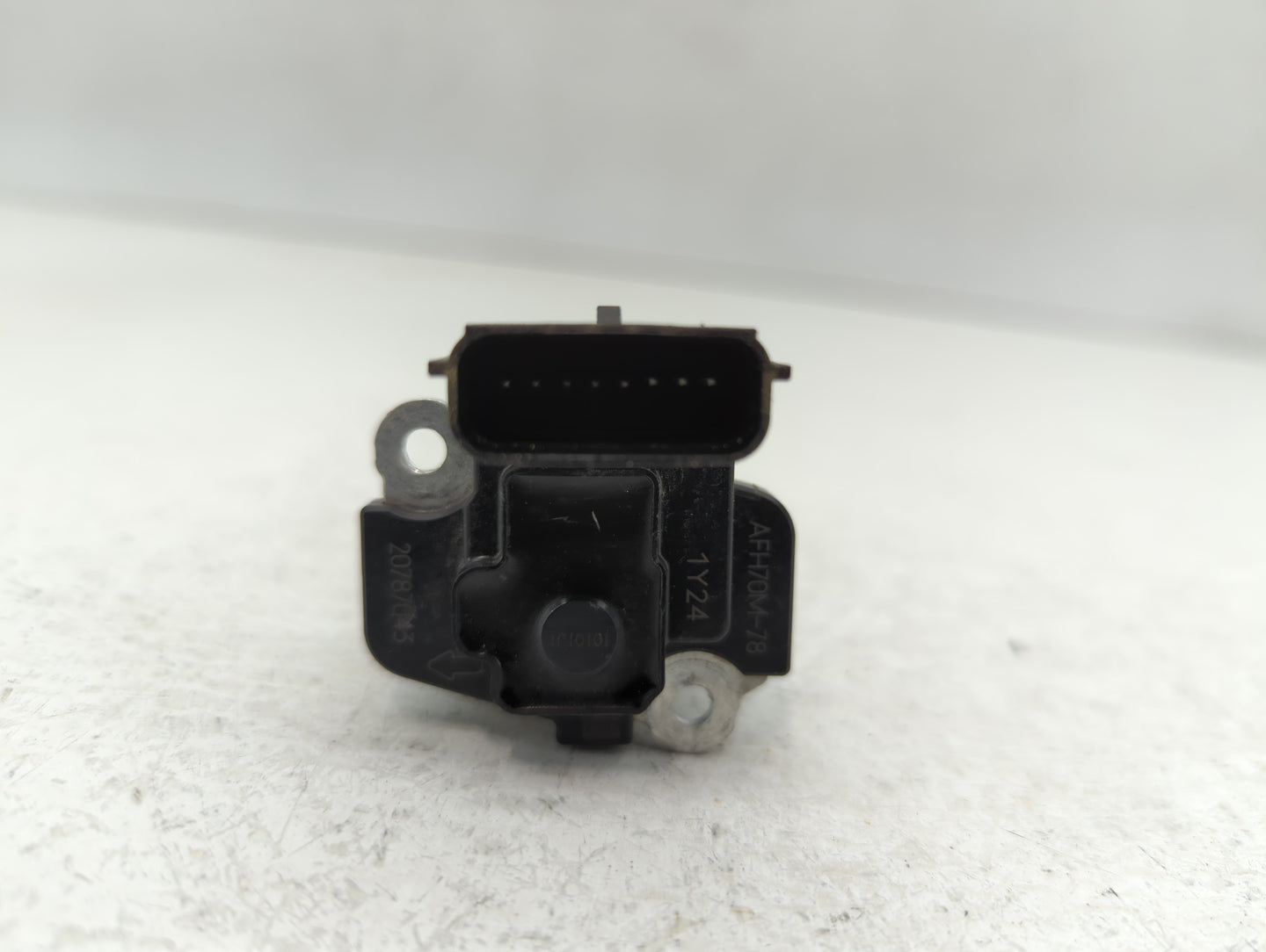 2012-2016 Cadillac Srx Mass Air Flow Meter Maf - Oemusedautoparts1.com