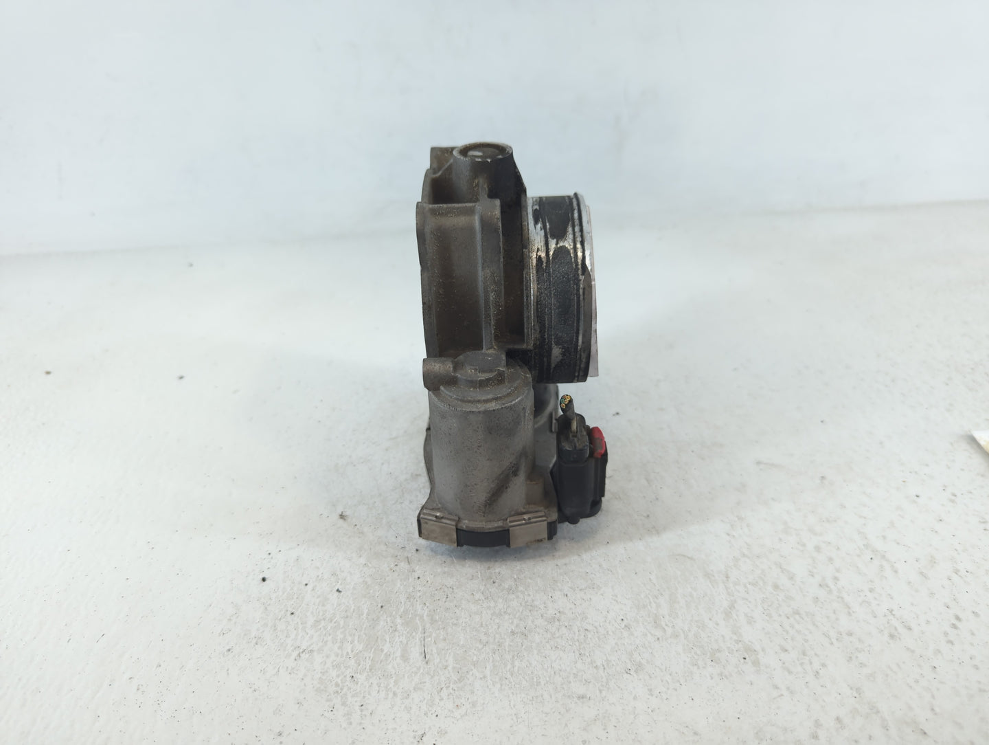 2012-2016 Cadillac Srx Throttle Body P/N:12632172BA Fits Fits 2012 2013 2014 2015 2016 2017 2018 2019 2020 2021 2022 OEM Use