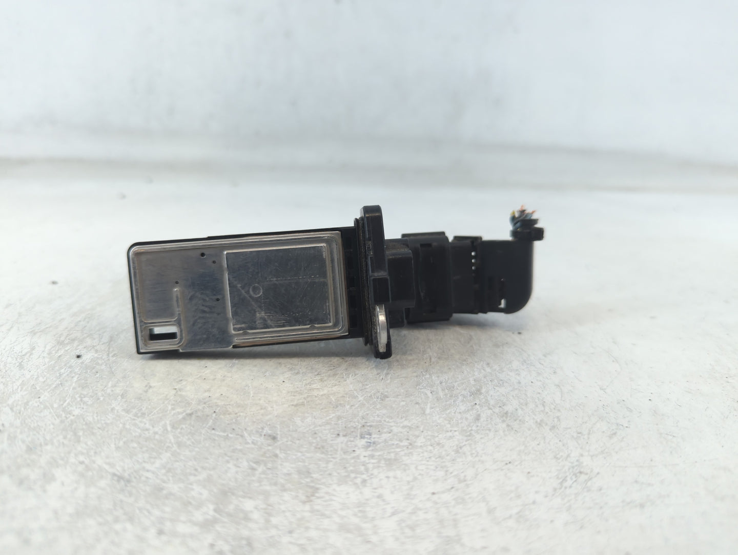 2012-2016 Cadillac Srx Mass Air Flow Meter Maf - Oemusedautoparts1.com