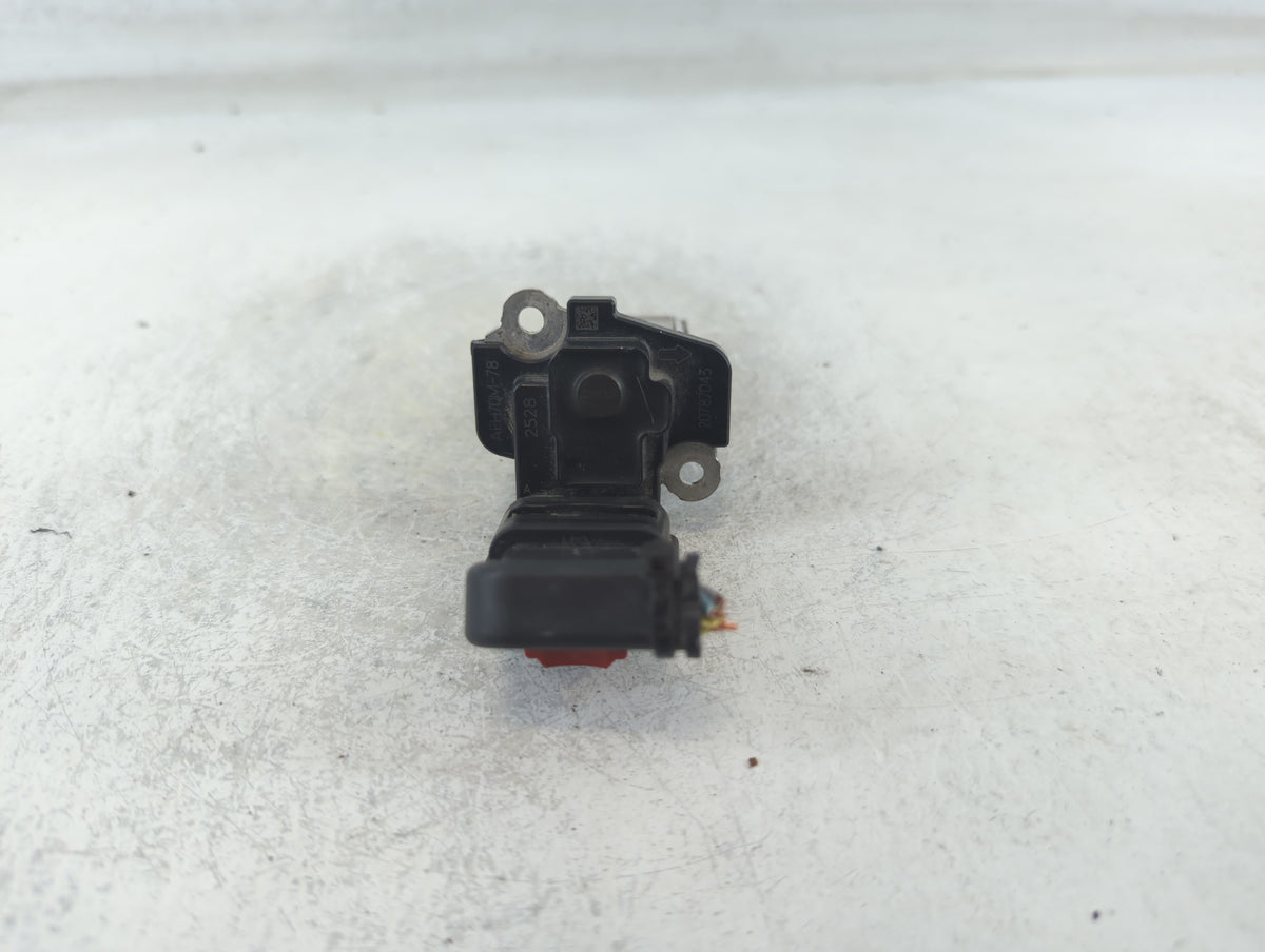 2012-2016 Cadillac Srx Mass Air Flow Meter Maf Sensor 677917 - Oemusedautoparts1.com