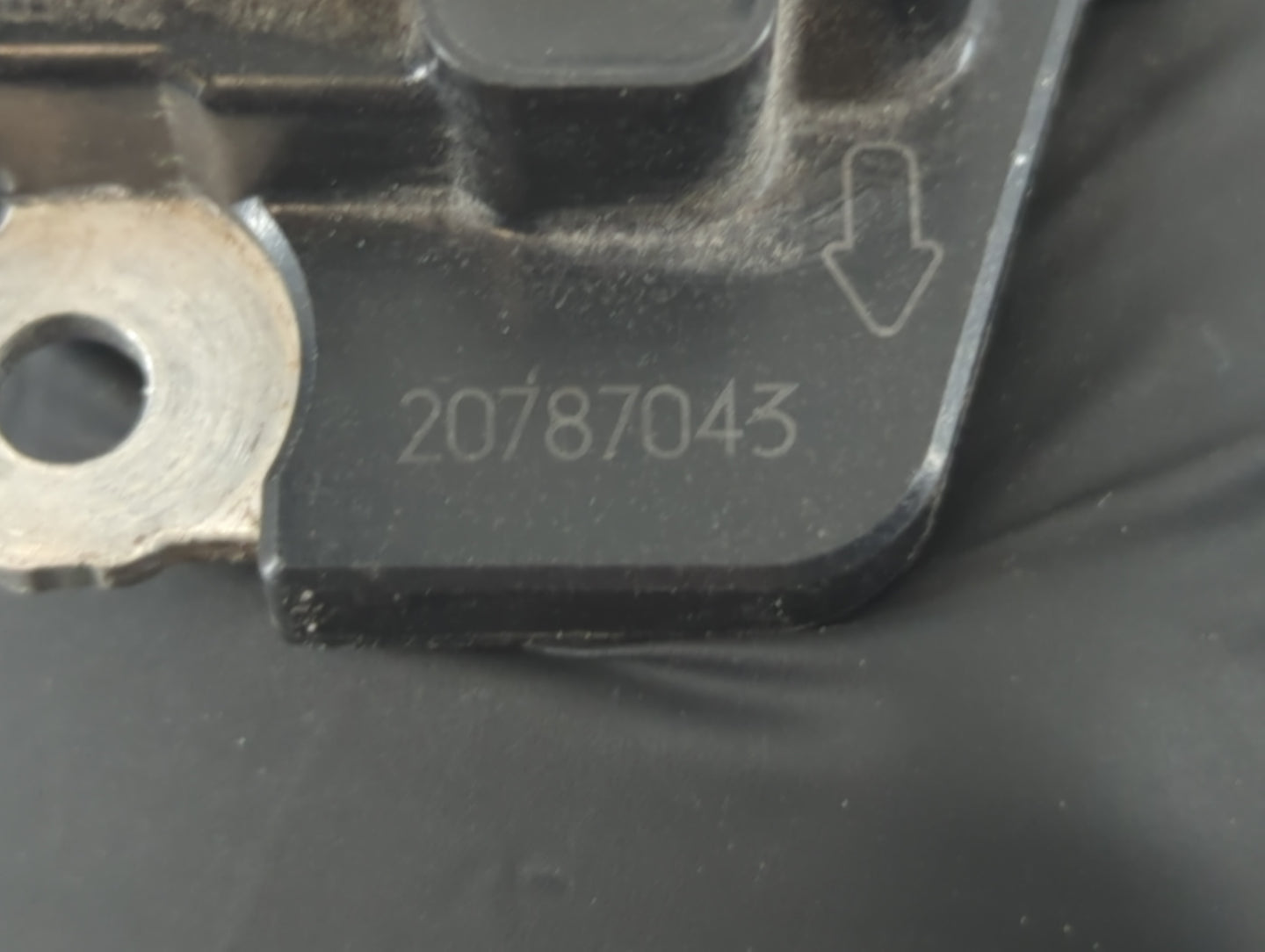 2012-2016 Cadillac Srx Mass Air Flow Meter Maf - Oemusedautoparts1.com