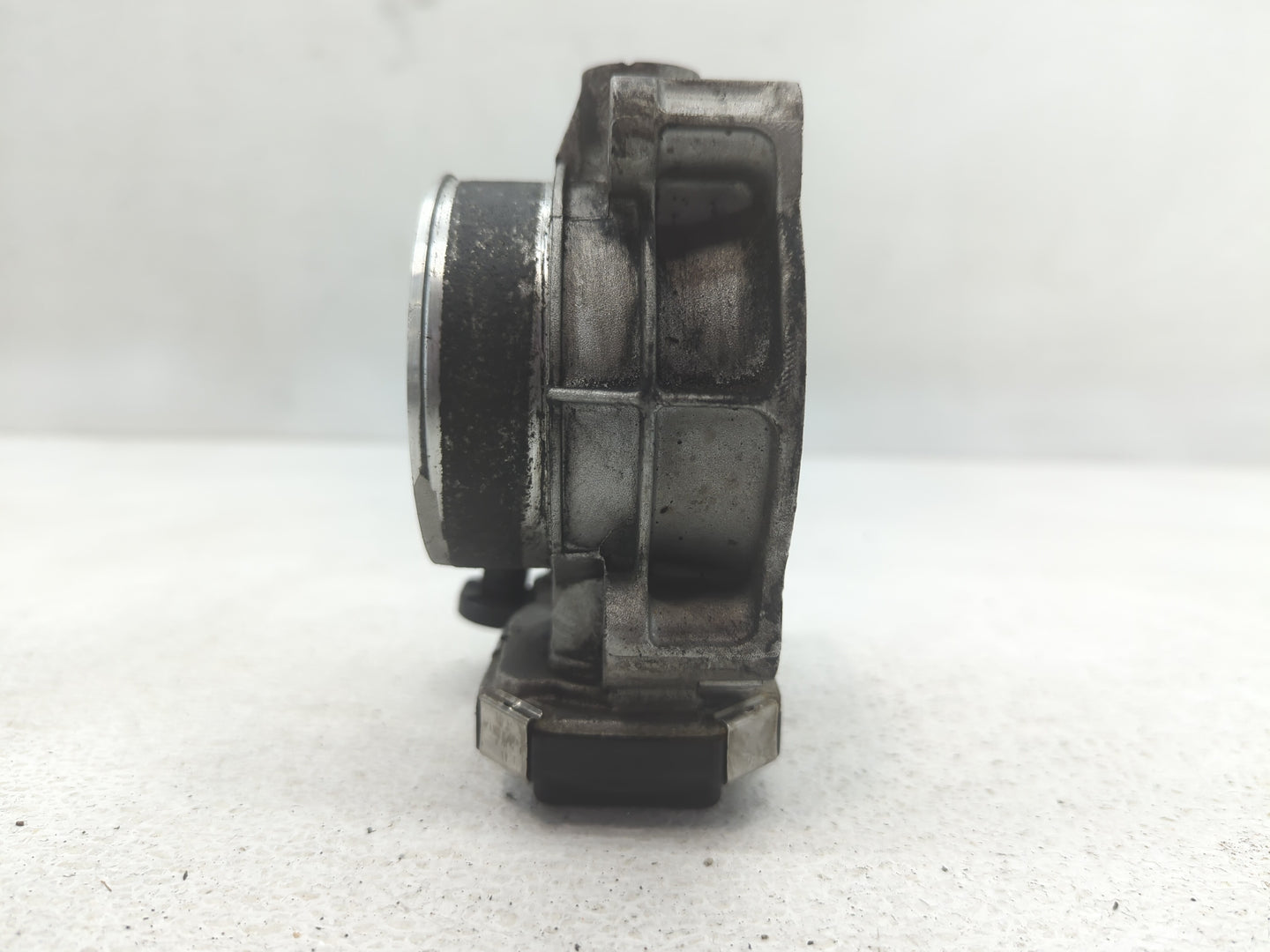 2012-2016 Cadillac Srx Throttle Body P/N:12632172BA Fits Fits 2012 2013 2014 2015 2016 2017 2018 2019 2020 2021 2022 OEM Use