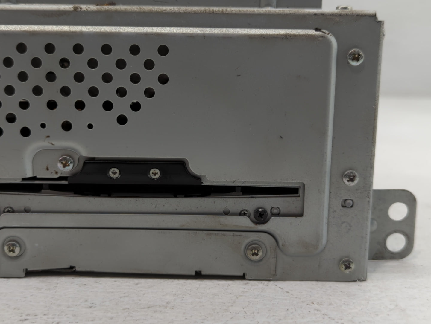 2012-2012 Cadillac Srx Am Fm Cd Player Radio Receiver - Oemusedautoparts1.com
