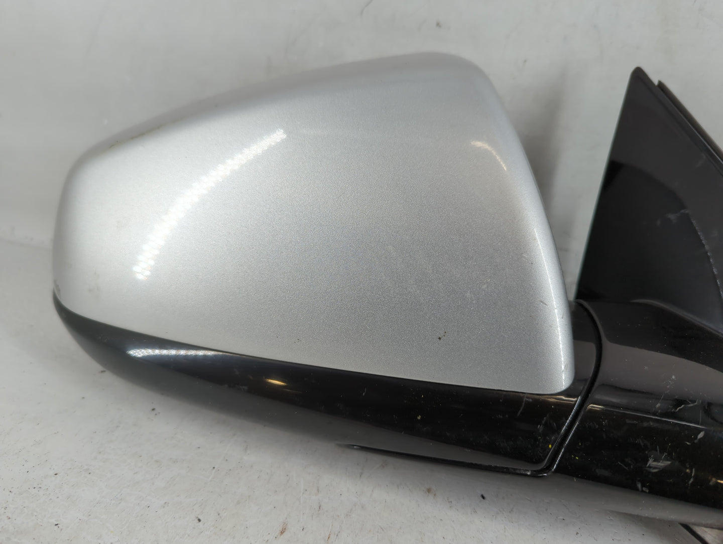 2010-2014 Cadillac Srx Passenger Side View Mirror - Right Door Mirror OEM Used - Oemusedautoparts1.com