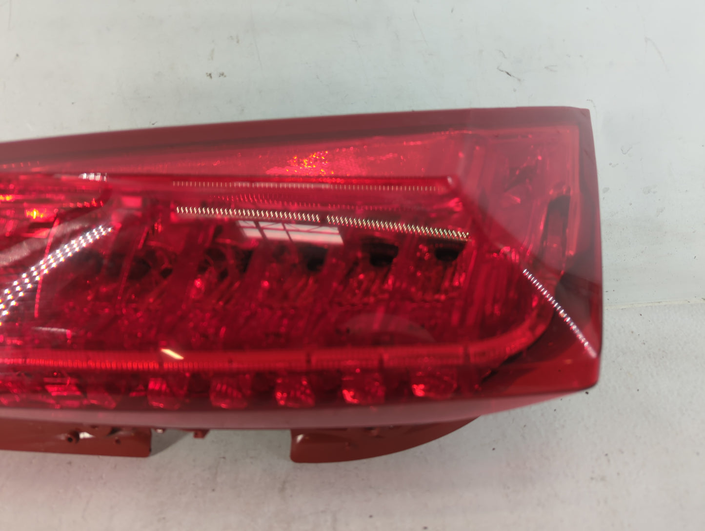 2010-2016 Cadillac Srx Tail Light Assembly Driver Left OEM Fits Fits 2010 2011 2012 2013 2014 2015 2016 OEM Used Auto Parts 