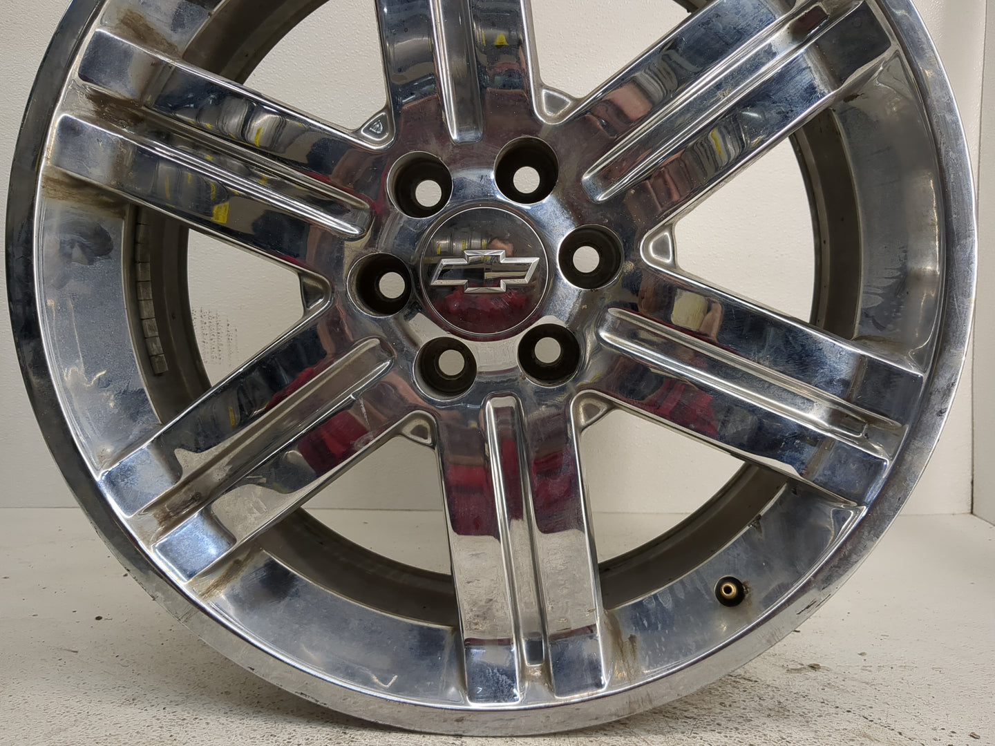 2011-2013 Chevrolet Avalanche Oem Wheel Rim 1218908 - Oemusedautoparts1.com