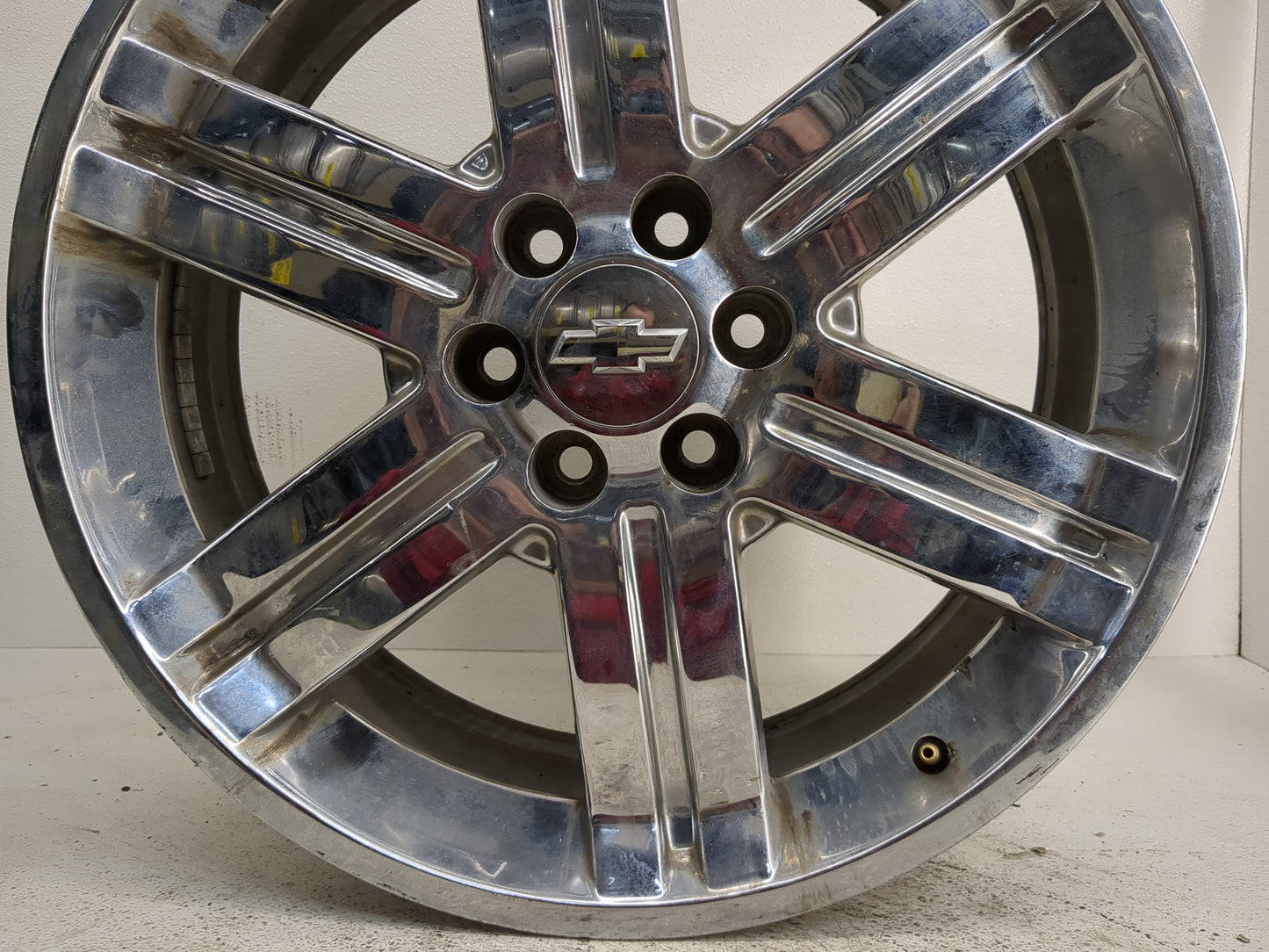2011-2013 Chevrolet Avalanche Oem Wheel Rim 1218908 - Oemusedautoparts1.com