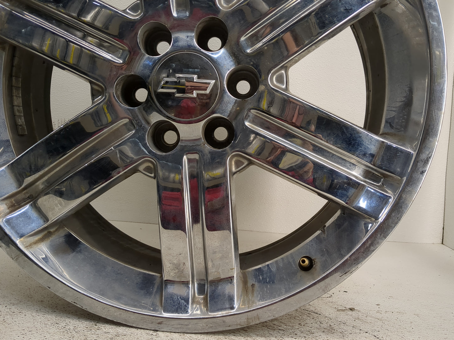 2011-2013 Chevrolet Avalanche Oem Wheel Rim 1218908 - Oemusedautoparts1.com