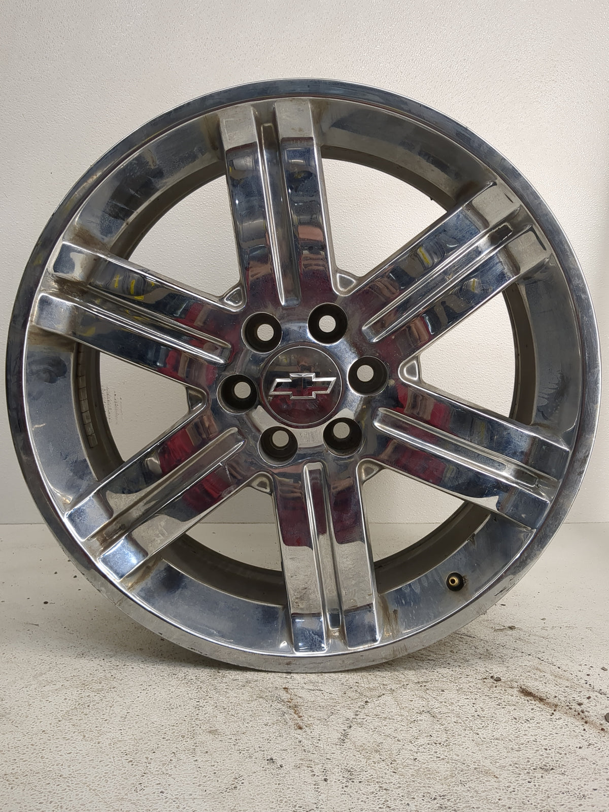 2011-2013 Chevrolet Avalanche Oem Wheel Rim 1218908 - Oemusedautoparts1.com