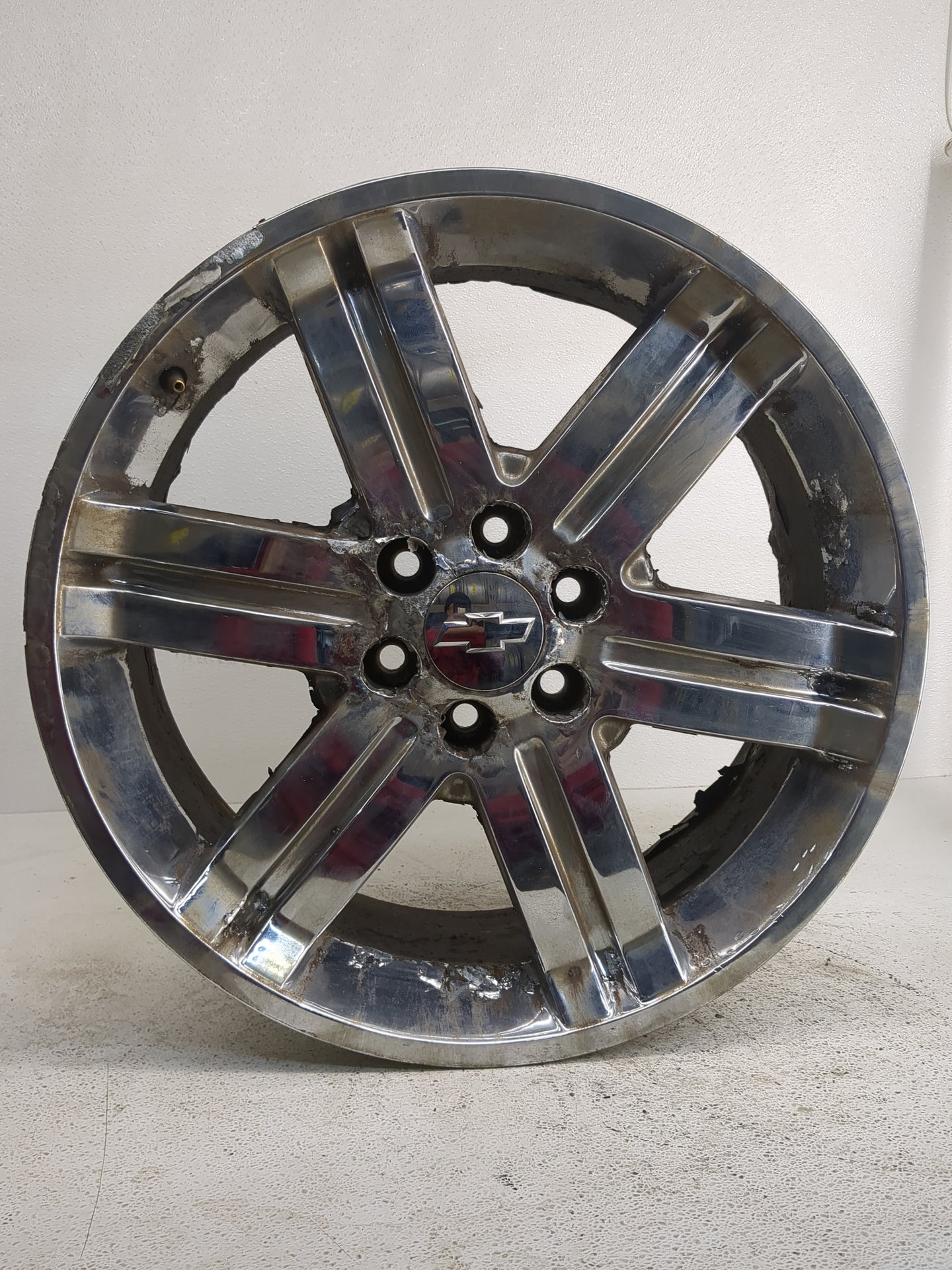 2011-2013 Chevrolet Avalanche Oem Wheel Rim - Oemusedautoparts1.com