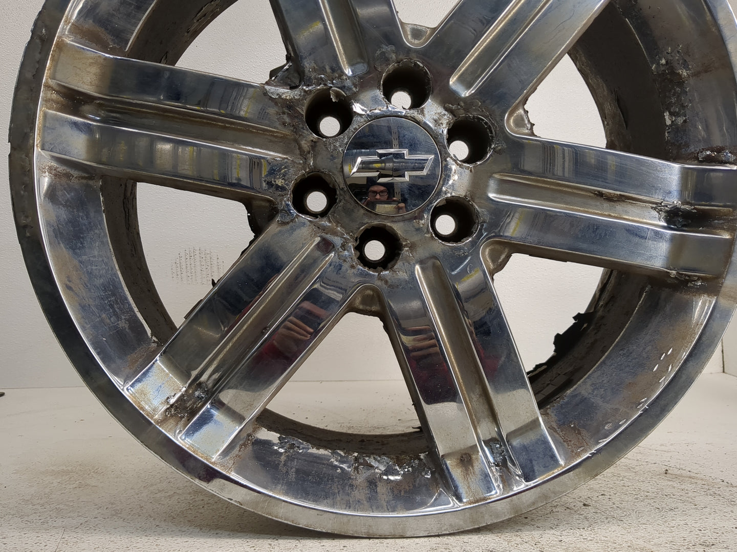 2011-2013 Chevrolet Avalanche Oem Wheel Rim 1218911 - Oemusedautoparts1.com