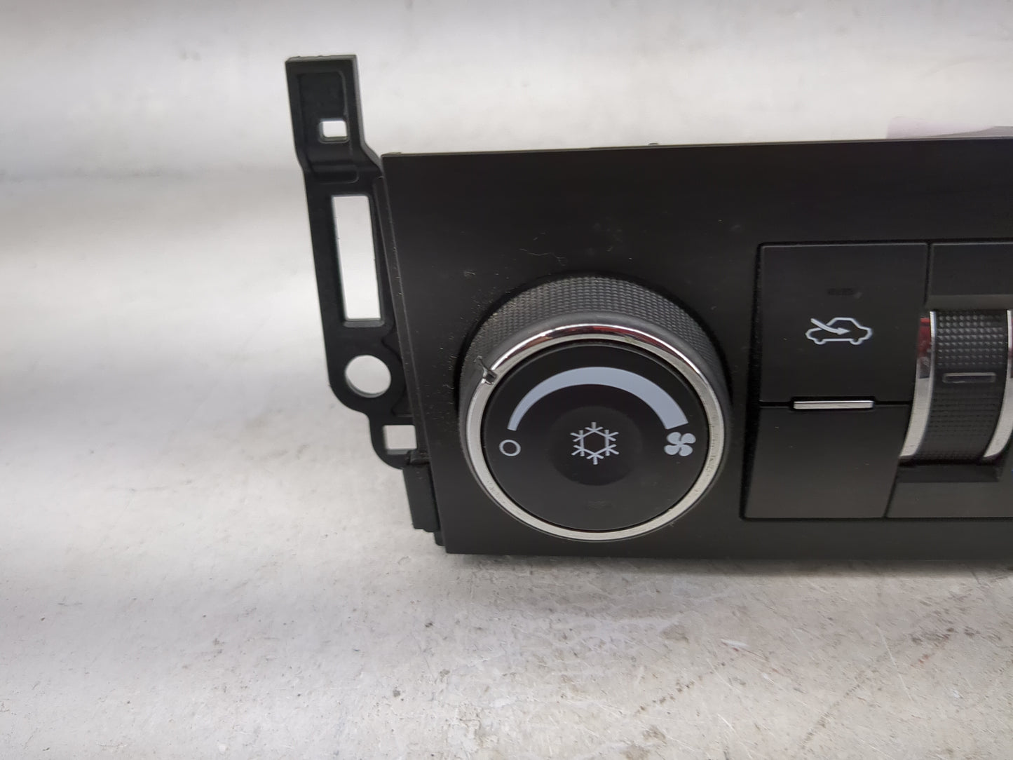 2012-2013 Chevrolet Avalanche Climate Control Module Temperature AC/Heater Replacement P/N:20944694 Fits Fits 2012 2013 OEM 