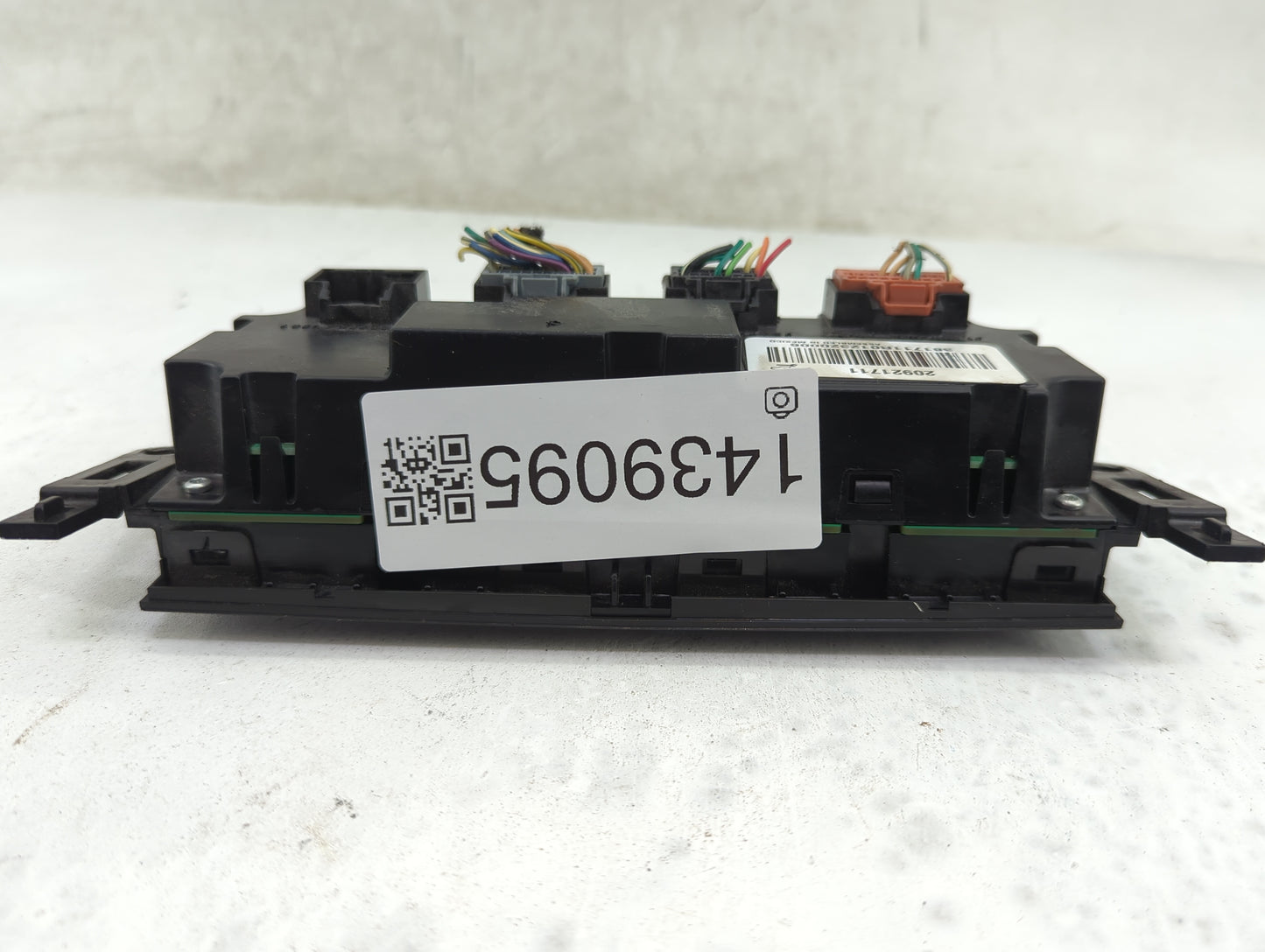 2012 Chevrolet Avalanche 1500 Climate Control Module Temperature AC/Heater Replacement P/N:20921711 Fits Fits 2013 OEM Used 