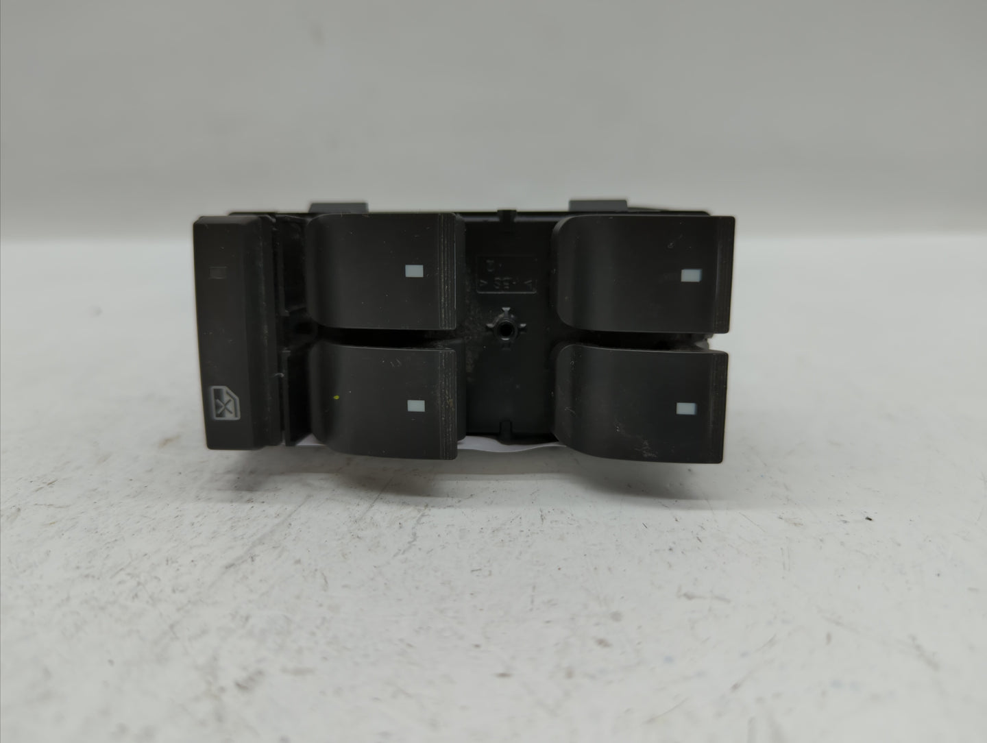 2012 Chevrolet Avalanche 1500 Master Power Window Switch Replacement Driver Side Left P/N:25981963 Fits OEM Used Auto Parts 