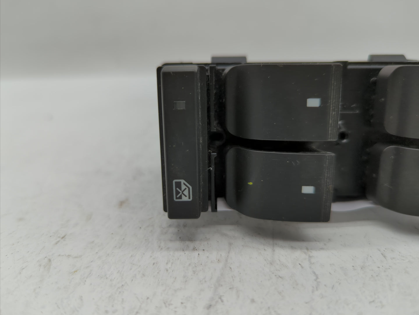 2012 Chevrolet Avalanche 1500 Master Power Window Switch Replacement Driver Side Left P/N:25981963 Fits OEM Used Auto Parts 