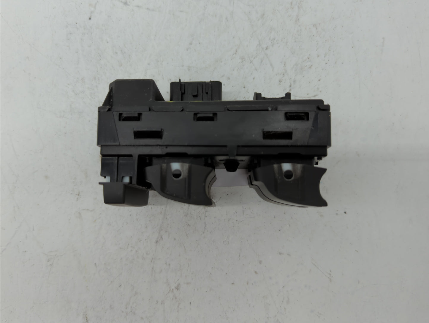 2012 Chevrolet Avalanche 1500 Master Power Window Switch Replacement Driver Side Left P/N:25981963 Fits OEM Used Auto Parts 