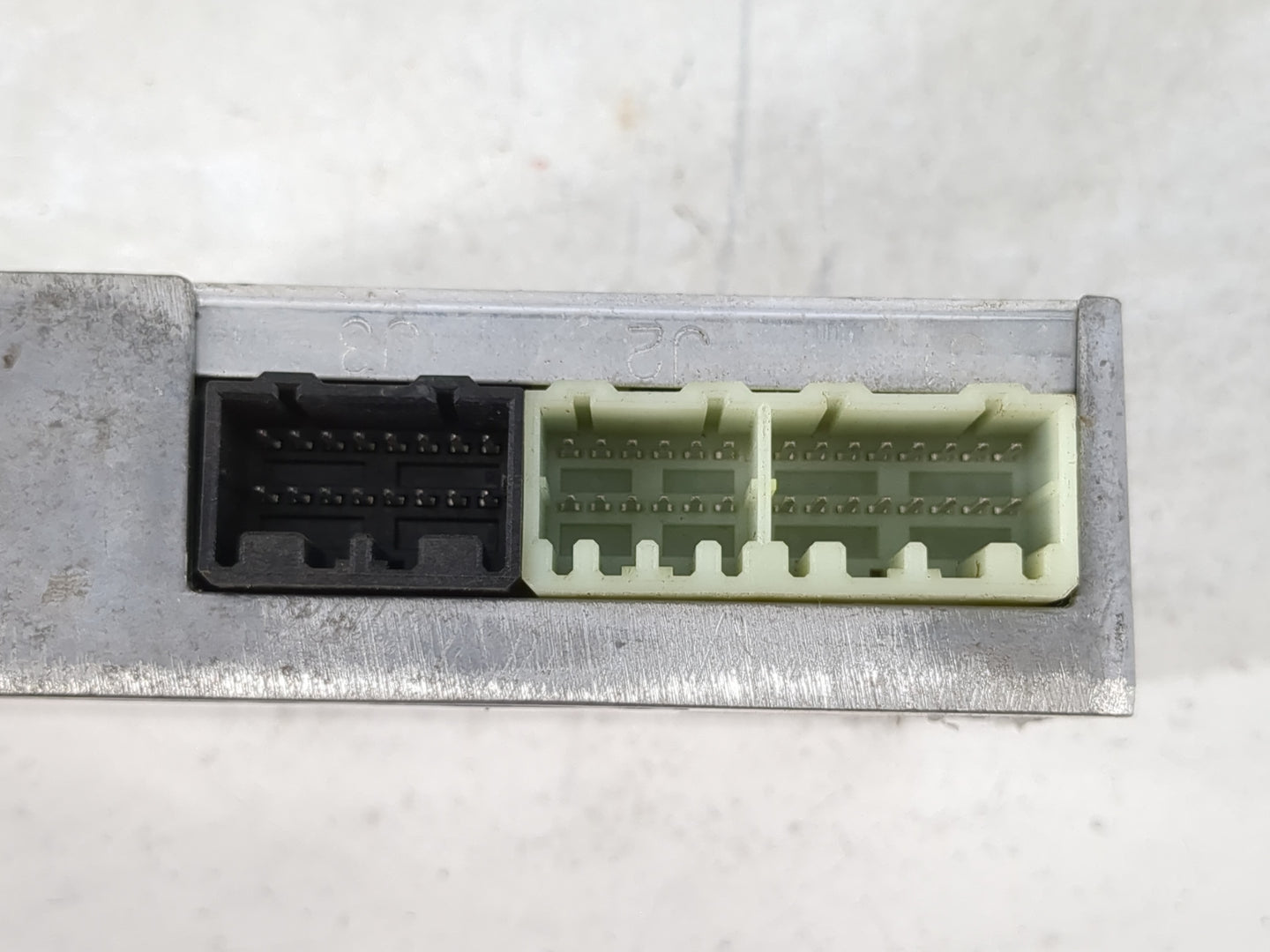 2012-2012 Chevrolet Camaro Chassis Control Module Ccm Bcm Body Control - Oemusedautoparts1.com