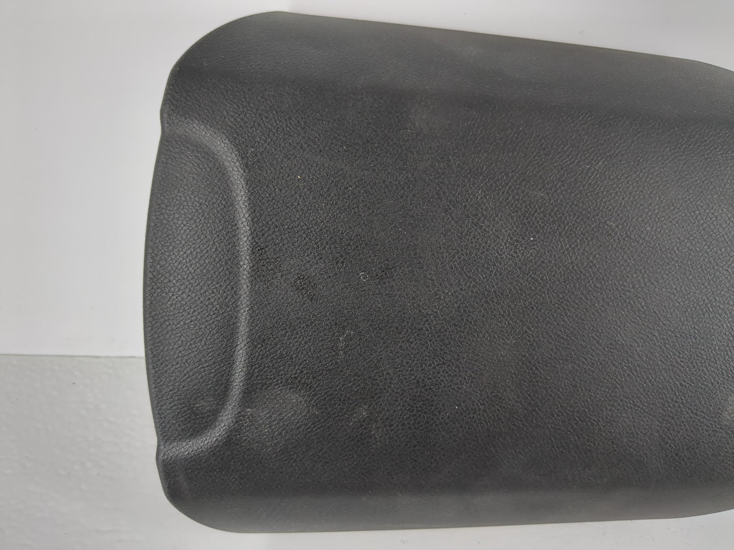 2012 Chevrolet Camaro Center Console Armrest Cover Lid Fits OEM Used Auto Parts - Oemusedautoparts1.com