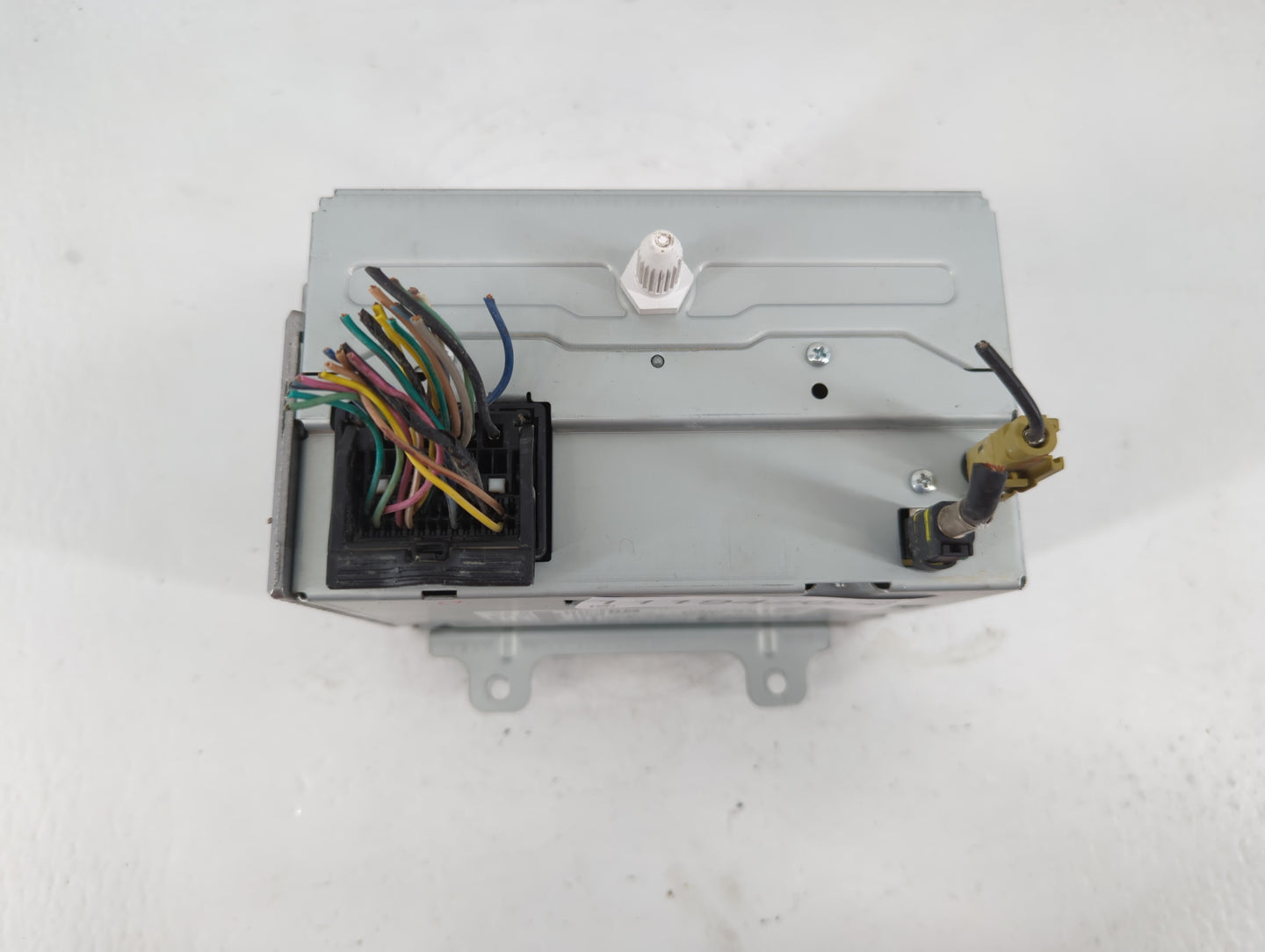2011-2012 Chevrolet Camaro Radio AM FM Cd Player Receiver Replacement P/N:22870782 Fits Fits 2010 2011 2012 OEM Used Auto Pa