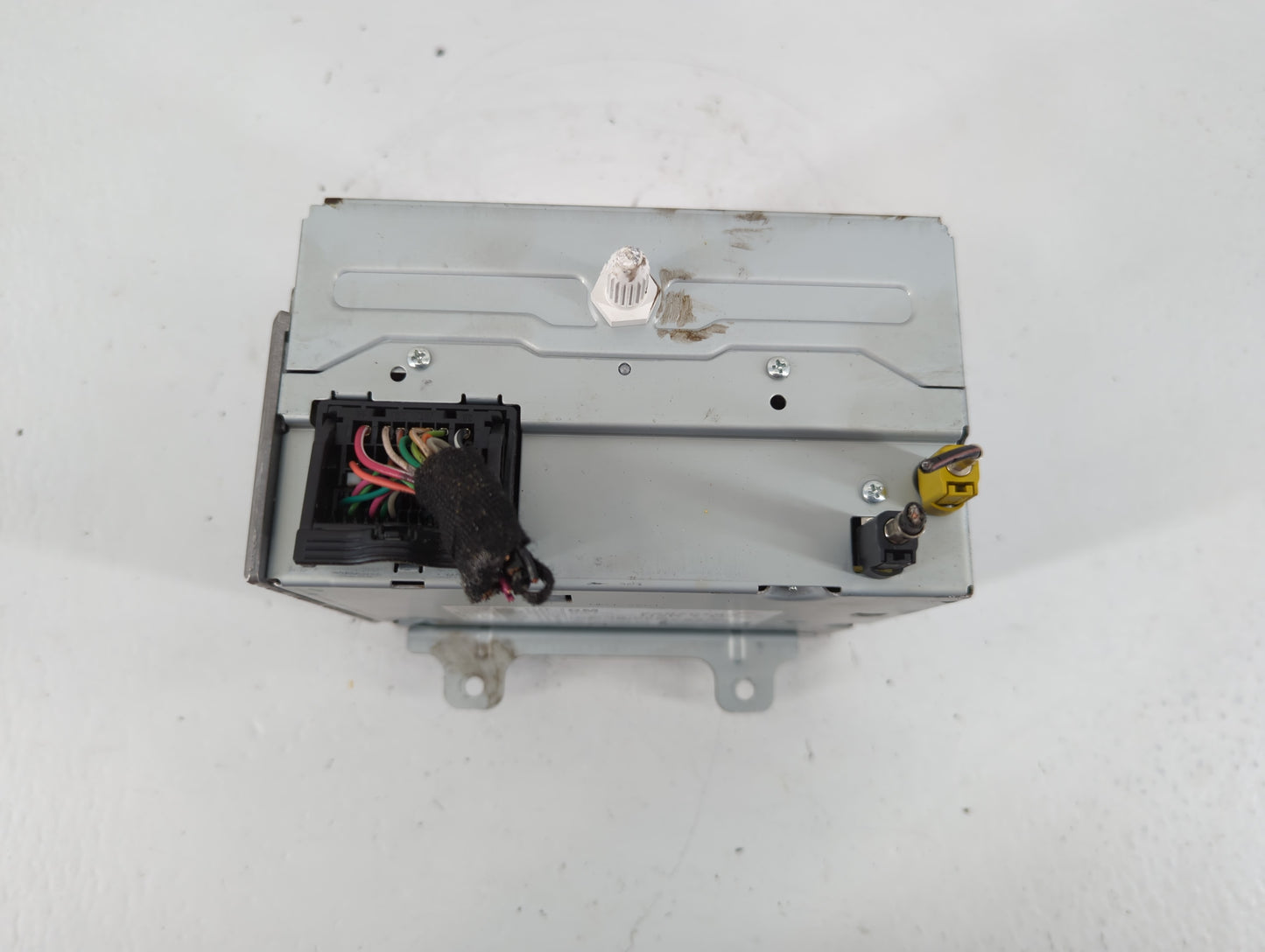 2011-2012 Chevrolet Camaro Radio AM FM Cd Player Receiver Replacement P/N:22870782 Fits Fits 2010 2011 2012 OEM Used Auto Pa