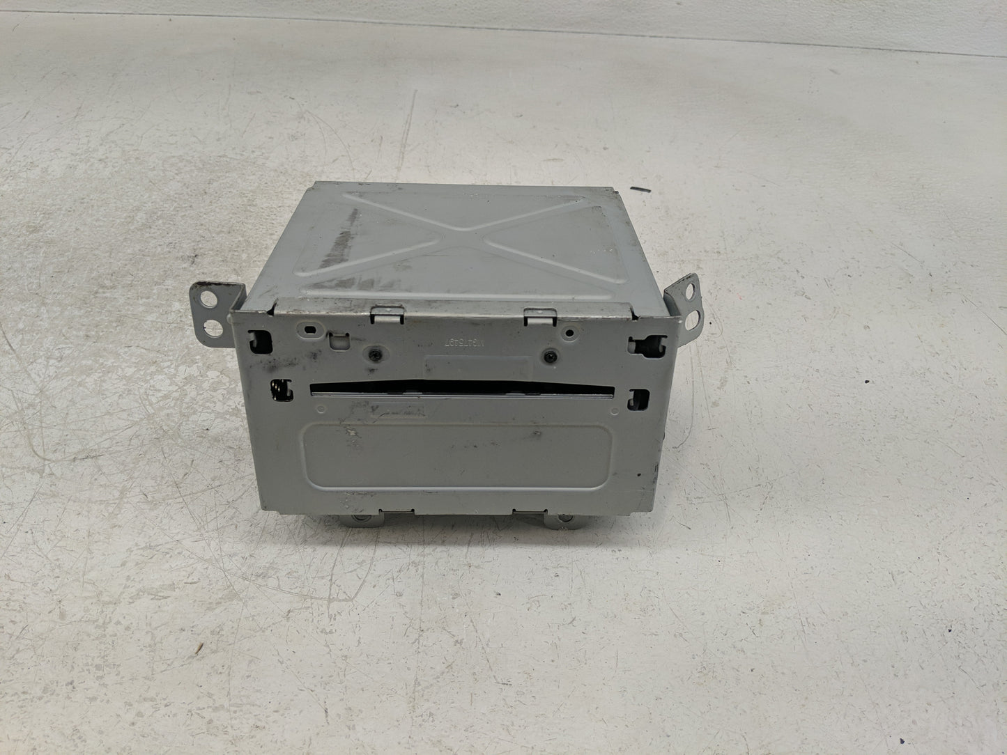 2011-2012 Chevrolet Camaro Radio AM FM Cd Player Receiver Replacement P/N:22870782 Fits Fits 2010 2011 2012 OEM Used Auto Pa
