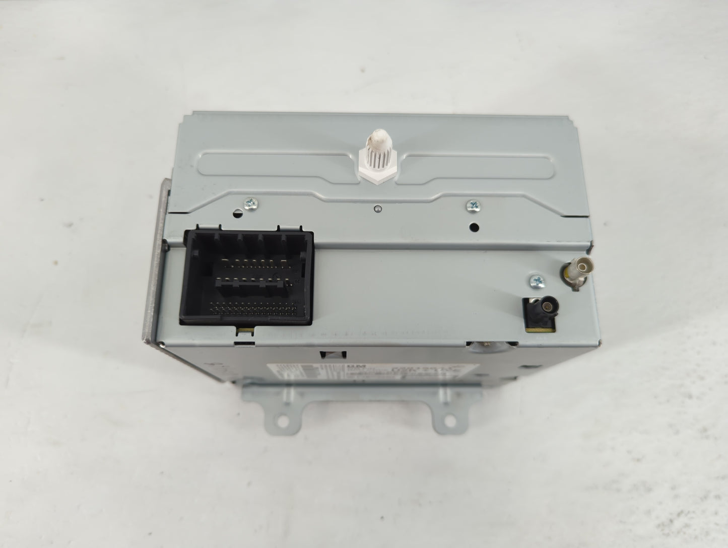 2012 Chevrolet Camaro Radio AM FM Cd Player Receiver Replacement P/N:22815634 Fits OEM Used Auto Parts - Oemusedautoparts1.c