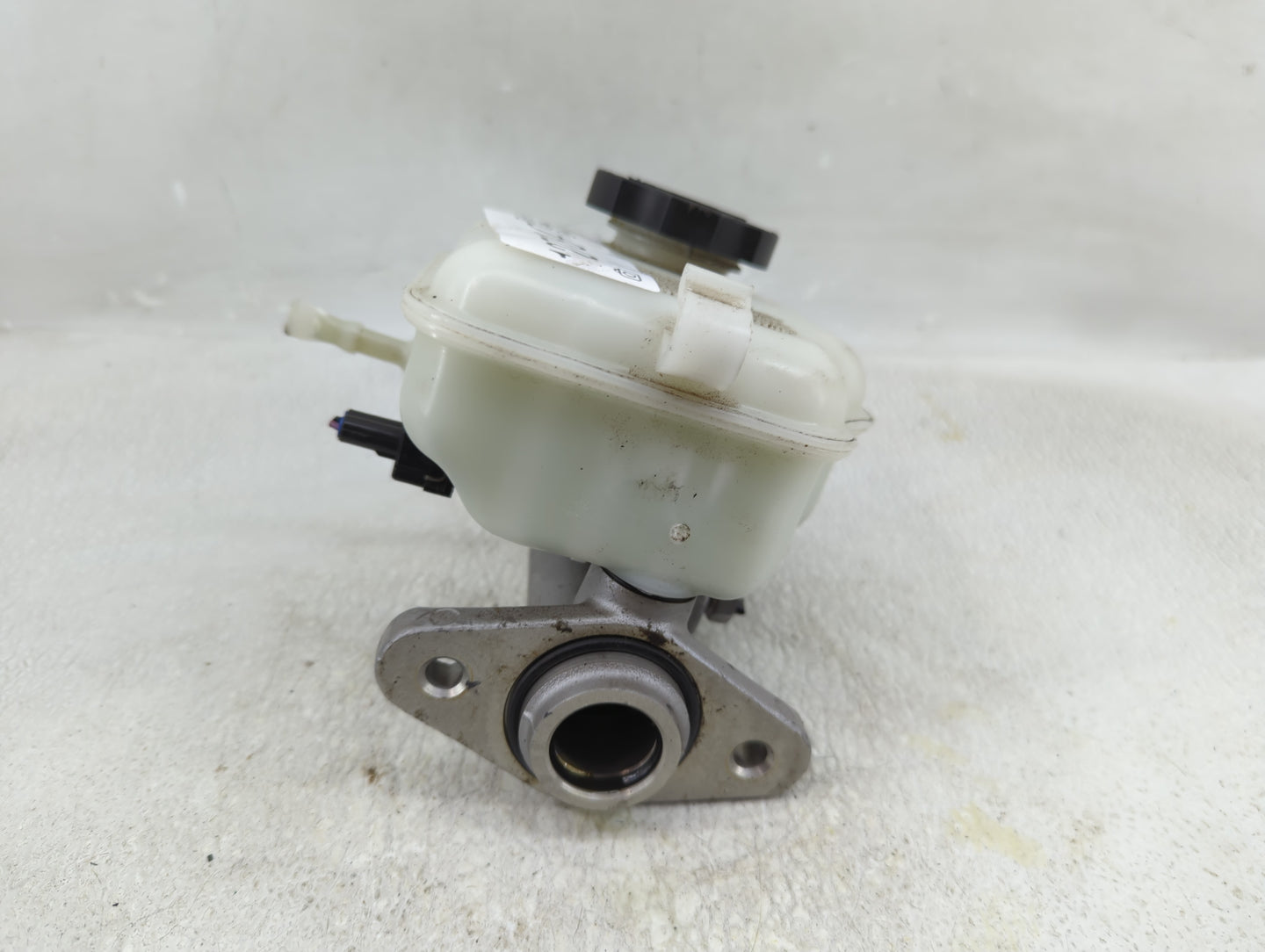 2012-2015 Chevrolet Camaro Brake Master Cylinder - Oemusedautoparts1.com