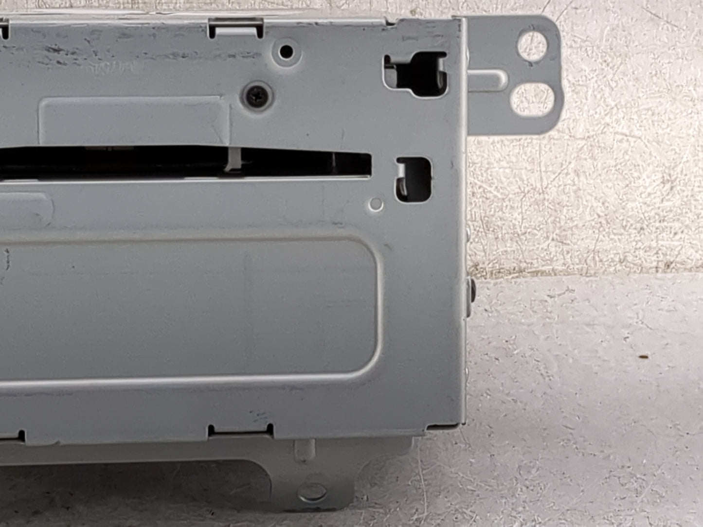 2011-2012 Chevrolet Camaro Radio AM FM Cd Player Receiver Replacement P/N:22870782 CQ-FG21E0GDA Fits Fits 2010 2011 2012 OEM