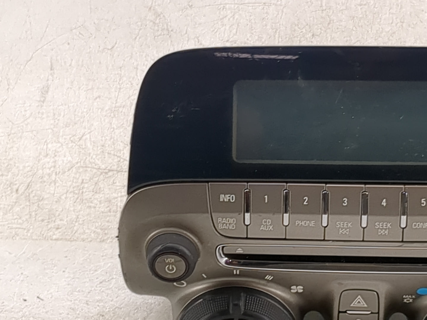 2010-2012 Chevrolet Camaro Radio Control Panel 1469758 - Oemusedautoparts1.com