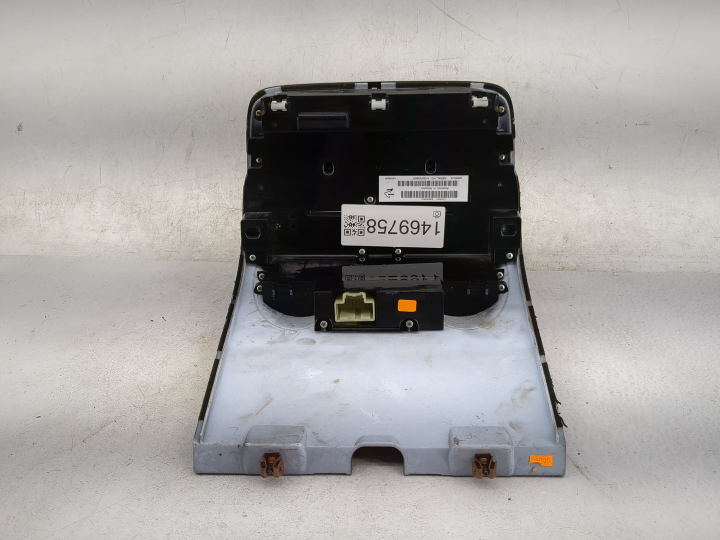 2010-2012 Chevrolet Camaro Radio Control Panel 1469758 - Oemusedautoparts1.com