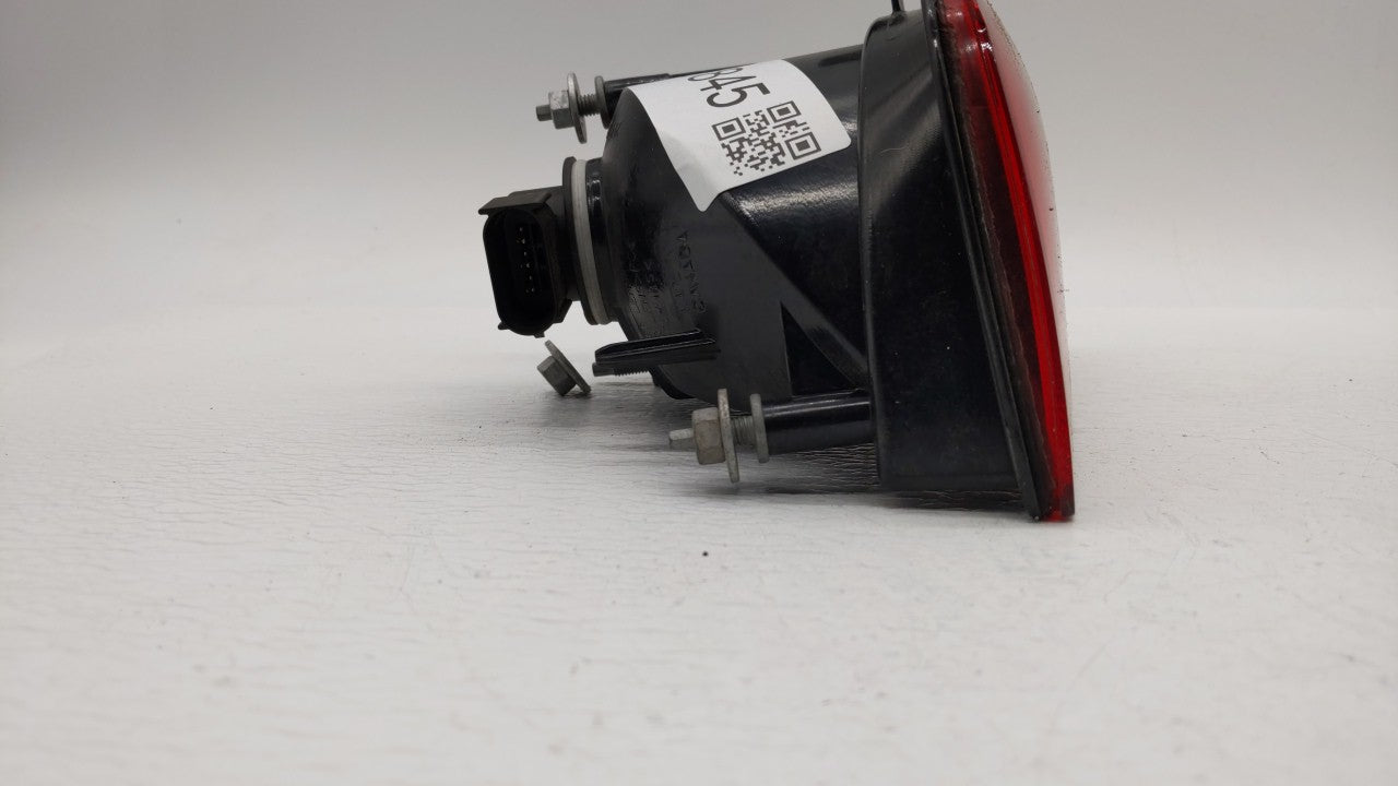 2010 Chevrolet Camaro Passenger Right Side Deck Lid Mounted Tail Light 158845 - Oemusedautoparts1.com