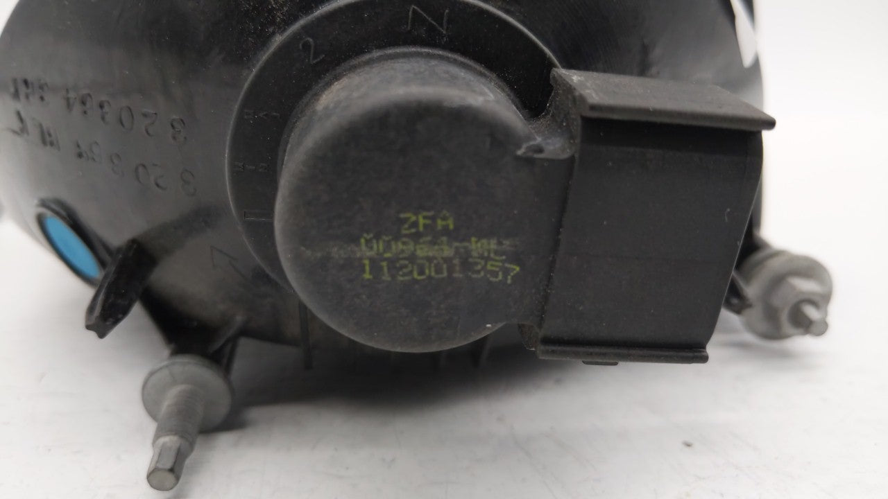2010 Chevrolet Camaro Passenger Right Side Deck Lid Mounted Tail Light 158845 - Oemusedautoparts1.com