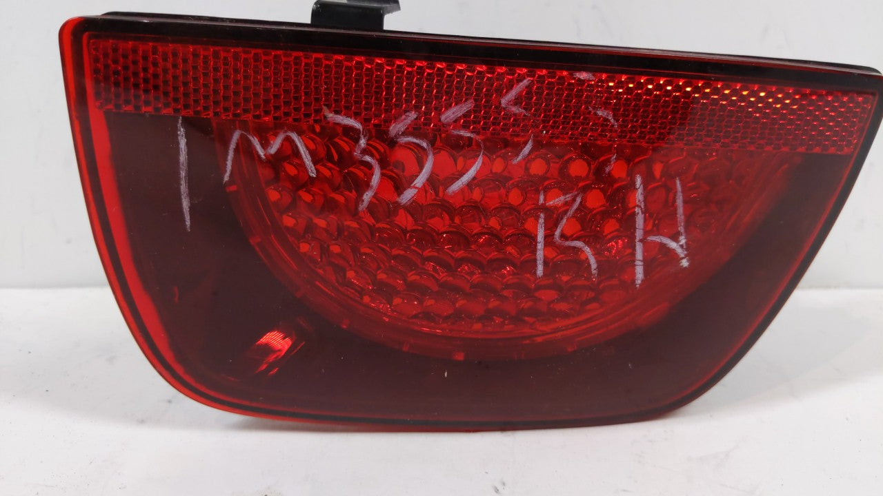 2010-2013 Chevrolet Camaro Tail Light Assembly Passenger Right OEM P/N:92212648 Fits Fits 2010 2011 2012 2013 OEM Used Auto 