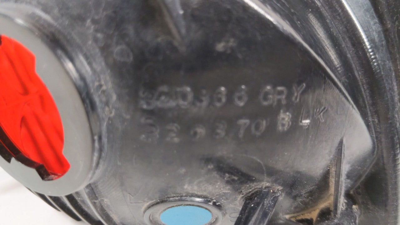 2010-2013 Chevrolet Camaro Tail Light Assembly Passenger Right OEM P/N:92212648 Fits Fits 2010 2011 2012 2013 OEM Used Auto 