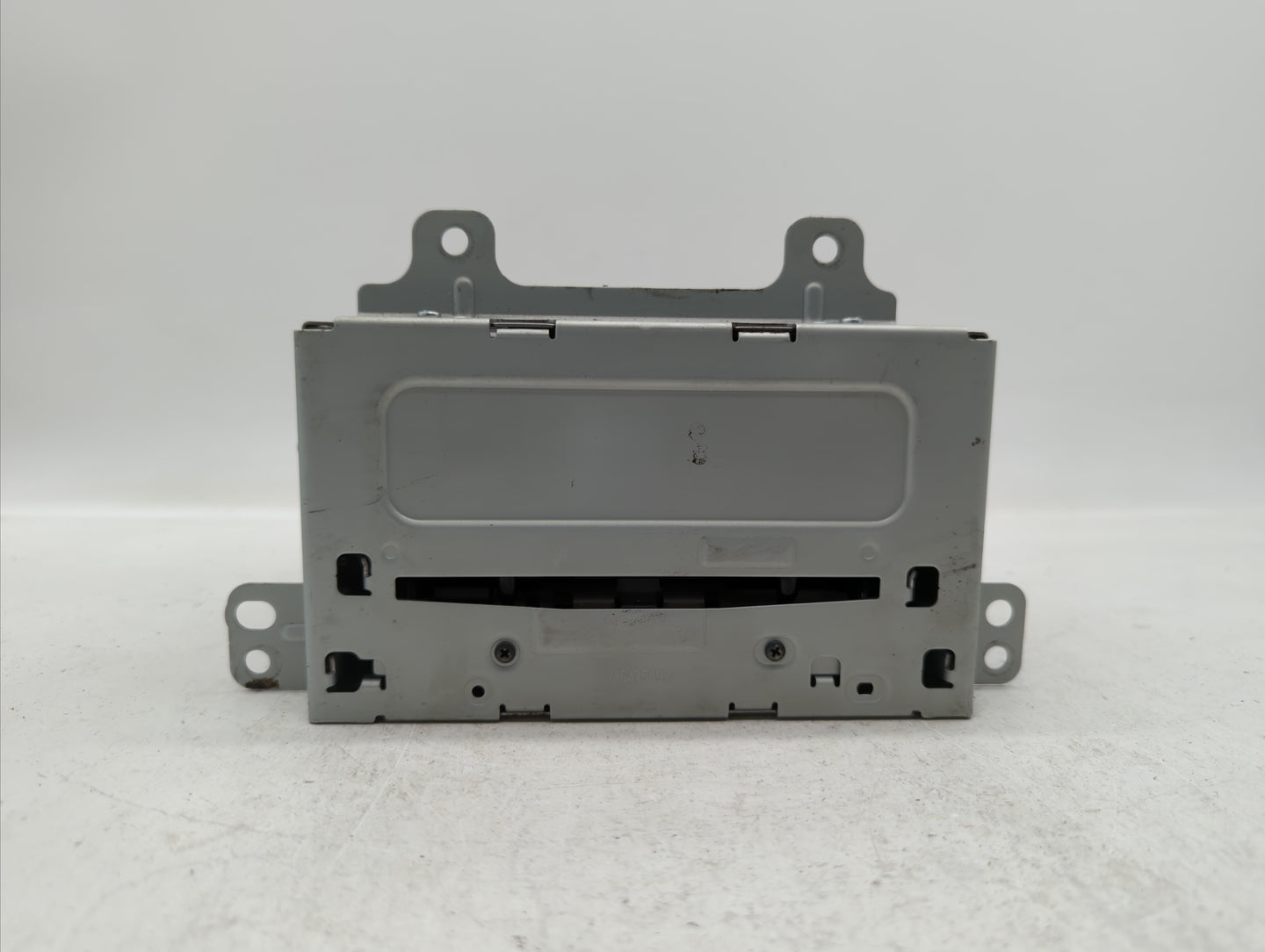 2012 Chevrolet Camaro Radio AM FM Cd Player Receiver Replacement P/N:95914367 22870782, 22815634 Fits OEM Used Auto Parts - 