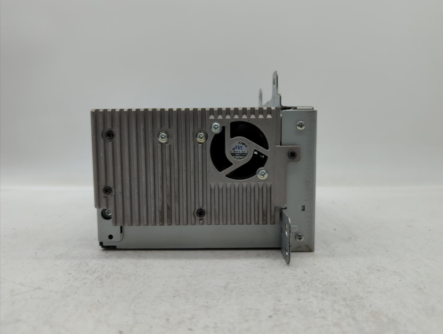 2012 Chevrolet Camaro Radio AM FM Cd Player Receiver Replacement P/N:95914367 22870782, 22815634 Fits OEM Used Auto Parts - 