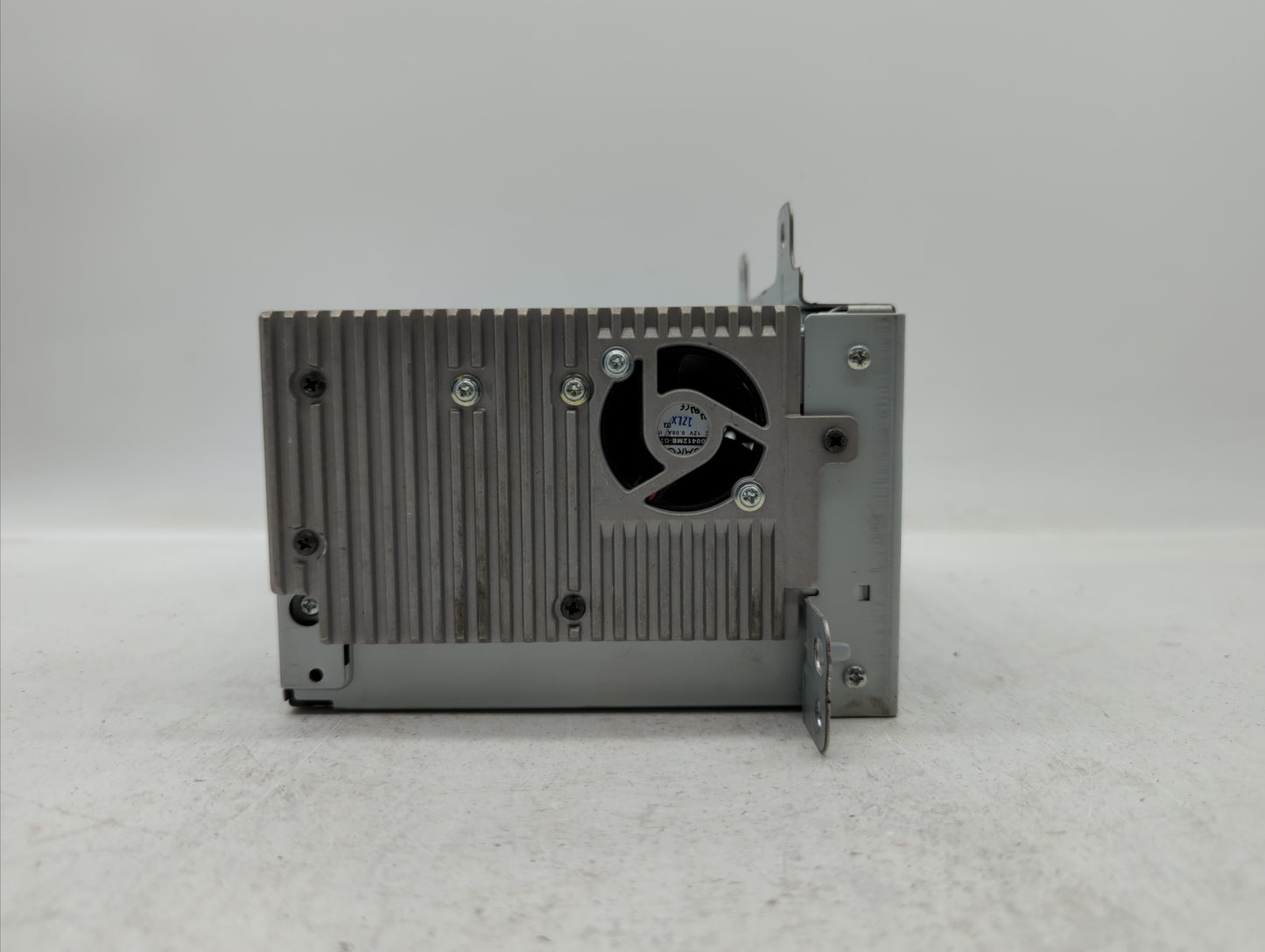 2012 Chevrolet Camaro Radio AM FM Cd Player Receiver Replacement P/N:95914367 22870782, 22815634 Fits OEM Used Auto Parts - 