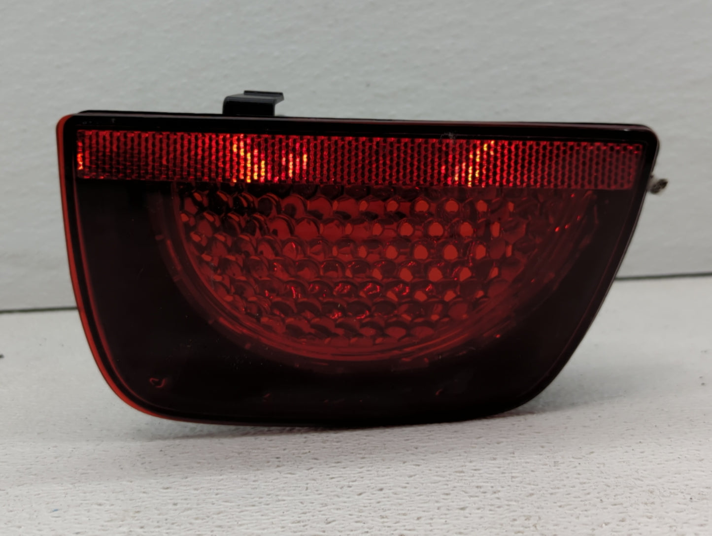 2010-2012 Chevrolet Camaro Tail Light Assembly Passenger Right OEM P/N:92195242 320370, 320366 Fits Fits 2010 2011 2012 OEM 