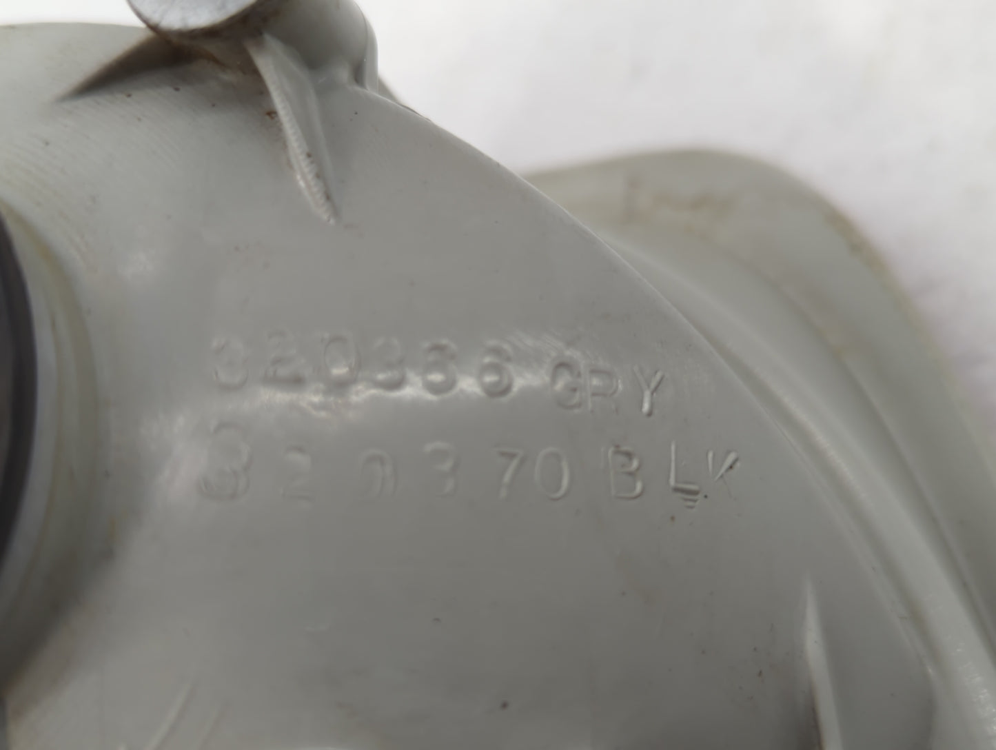 2010-2012 Chevrolet Camaro Tail Light Assembly Passenger Right OEM P/N:92195242 320370, 320366 Fits Fits 2010 2011 2012 OEM 