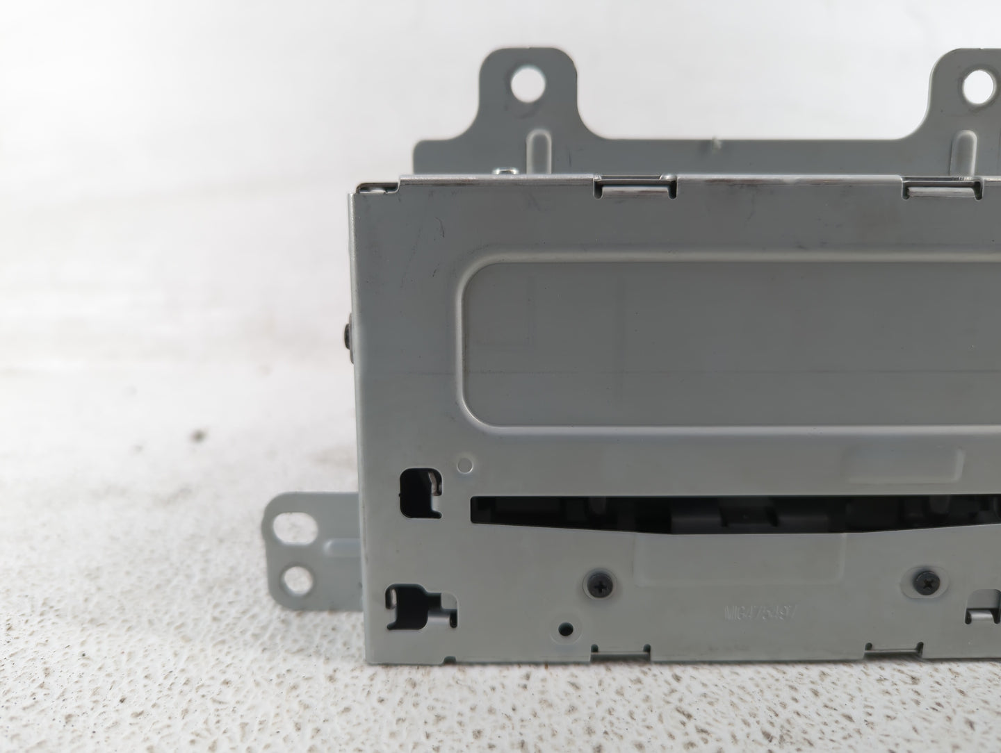 2011-2012 Chevrolet Camaro Am Fm Cd Player Radio Receiver - Oemusedautoparts1.com