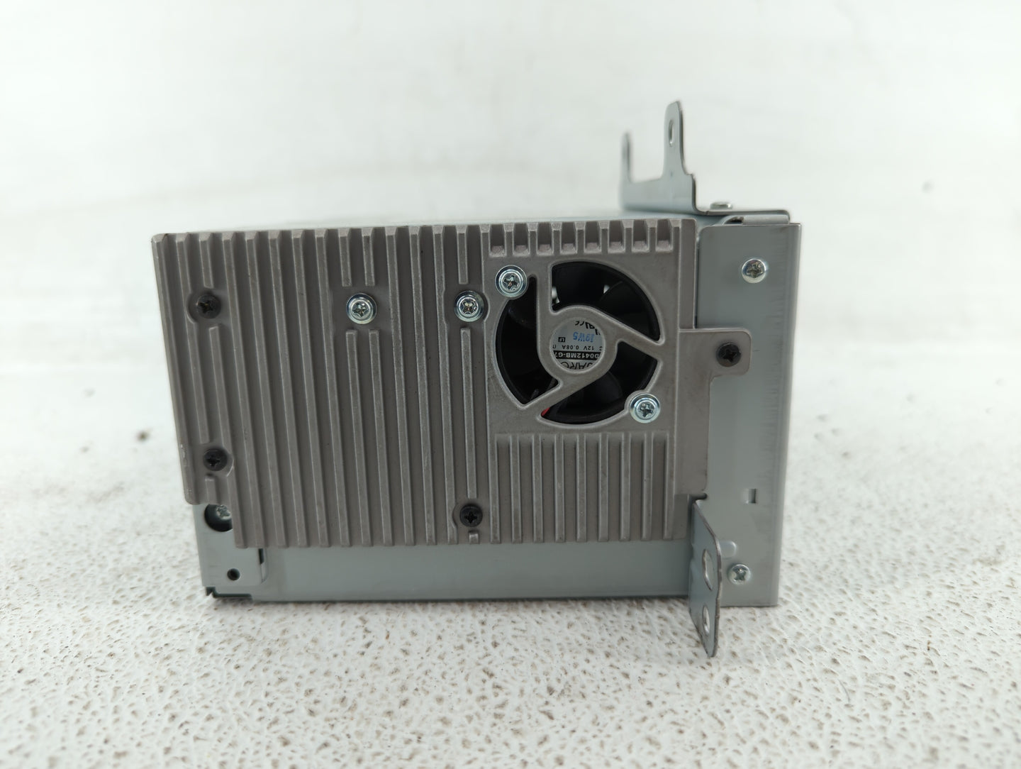 2011-2012 Chevrolet Camaro Am Fm Cd Player Radio Receiver - Oemusedautoparts1.com