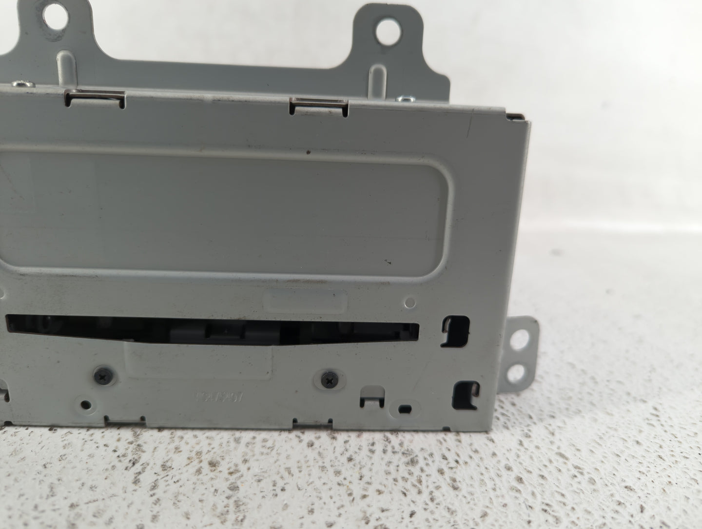 2012-2012 Chevrolet Camaro Am Fm Cd Player Radio Receiver - Oemusedautoparts1.com